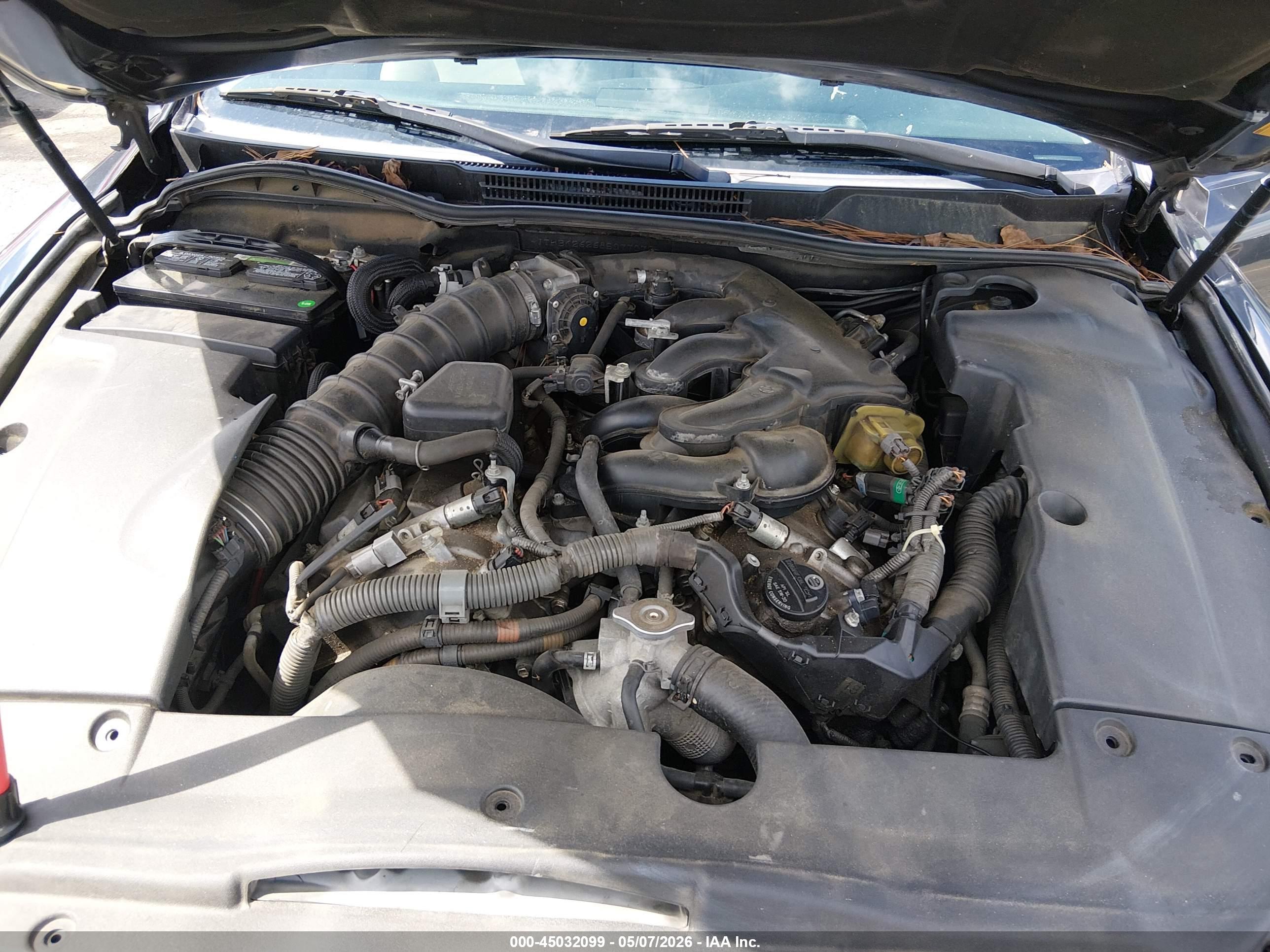 LEXUS IS image 10