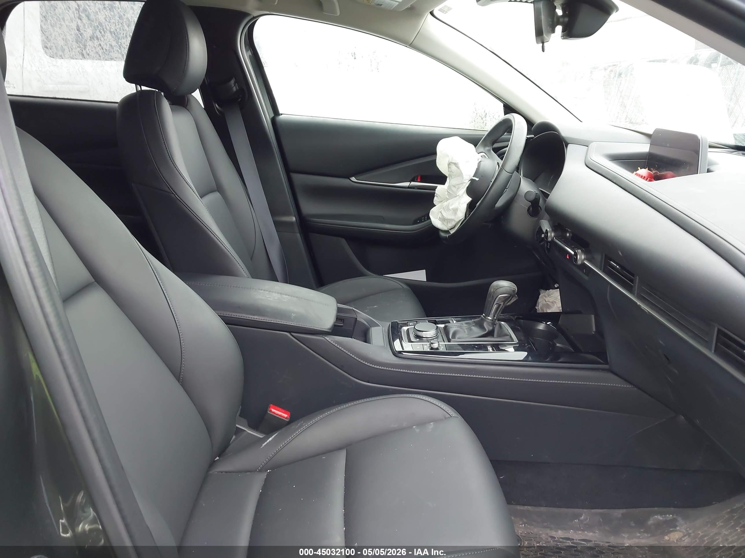 MAZDA CX-30 image 5
