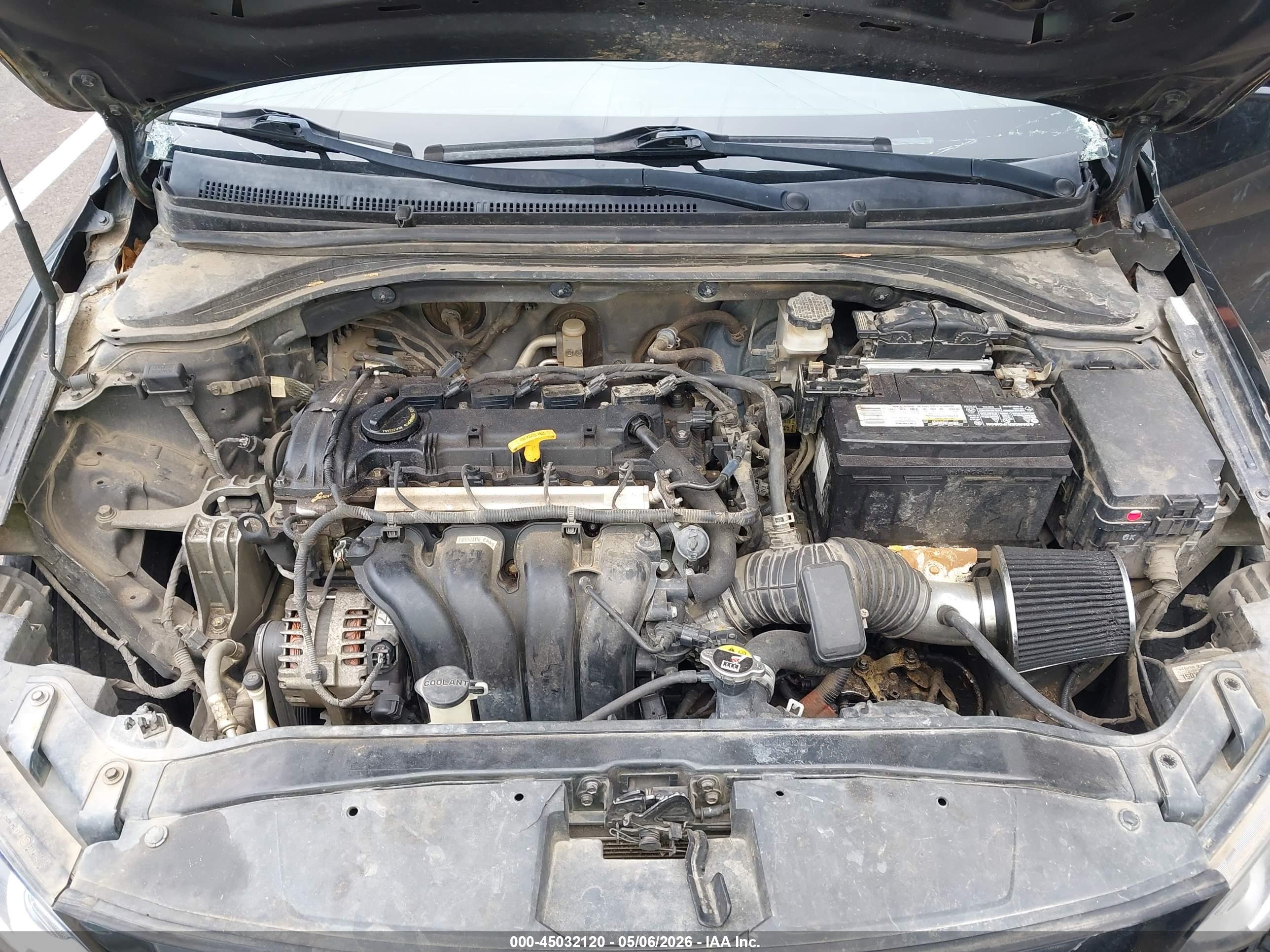 HYUNDAI ELANTRA image 10