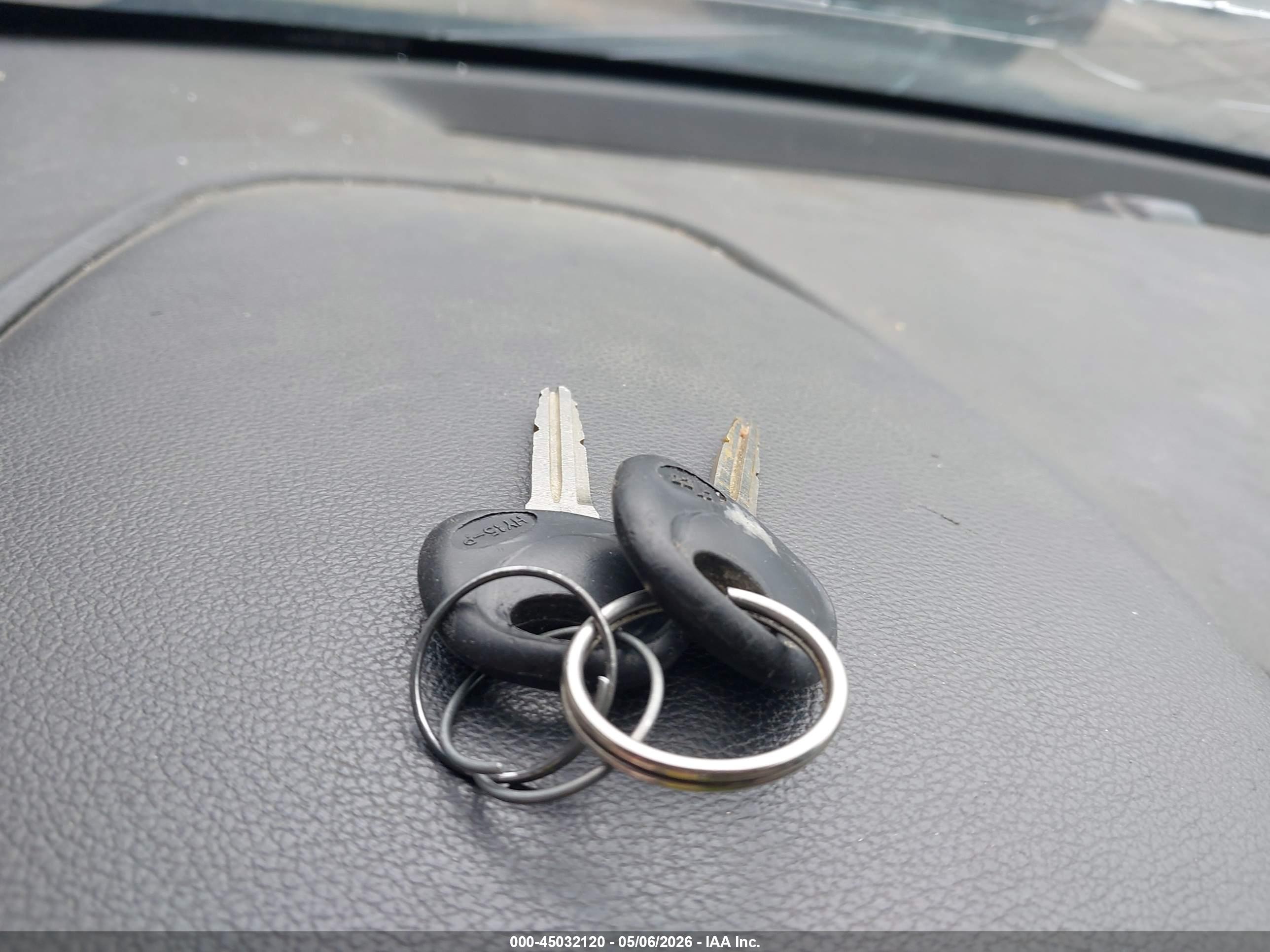 HYUNDAI ELANTRA image 11