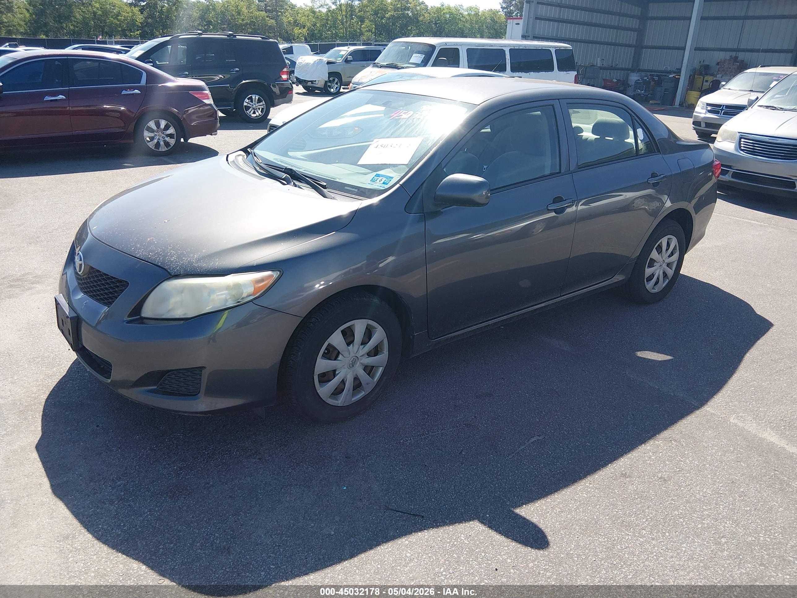 TOYOTA COROLLA image 2