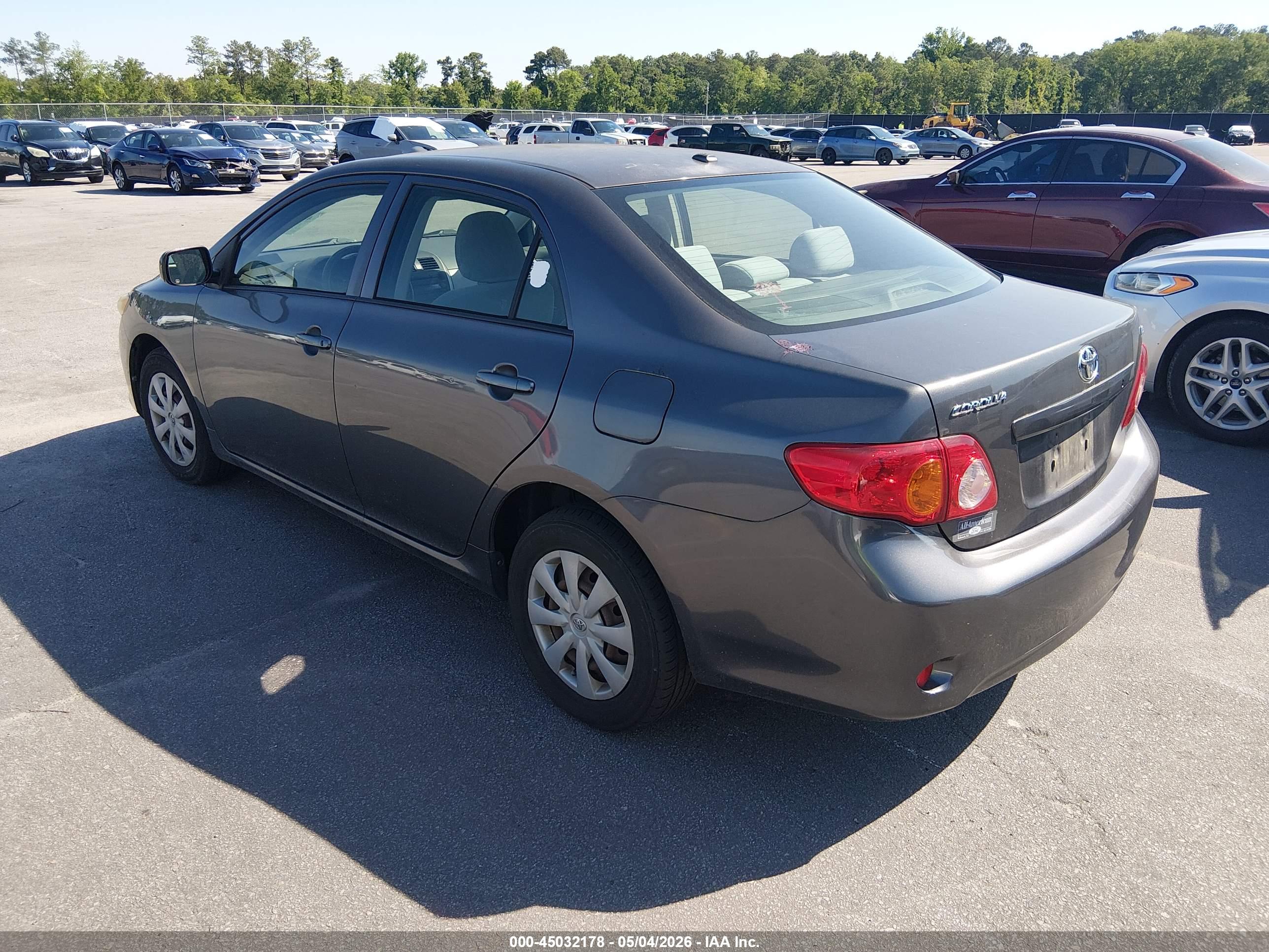 TOYOTA COROLLA image 3