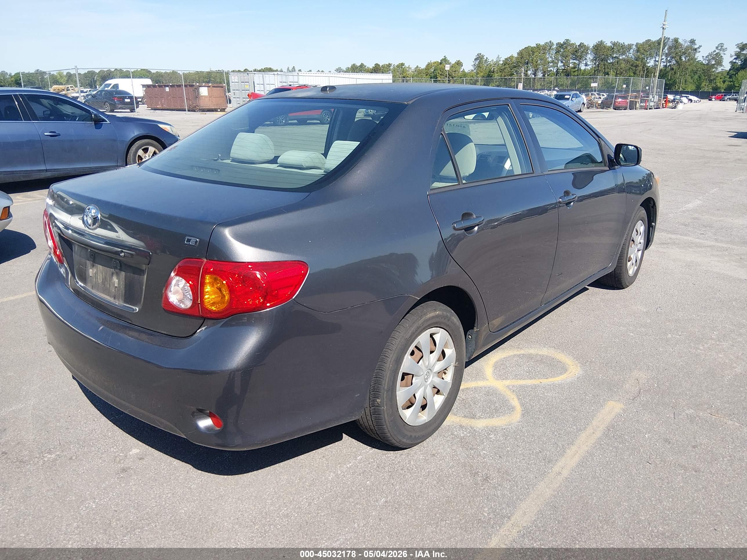 TOYOTA COROLLA image 4