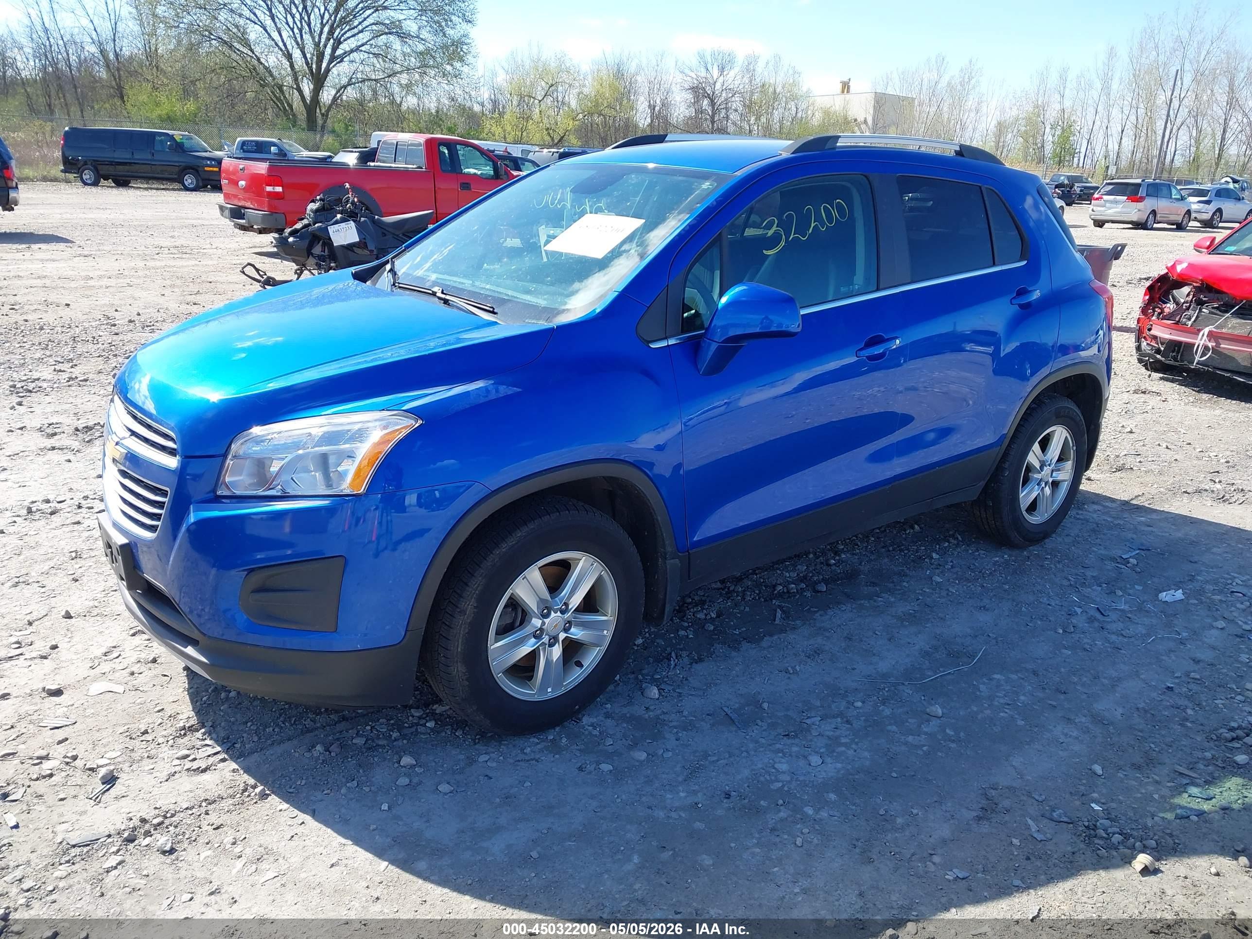 CHEVROLET TRAX image 2