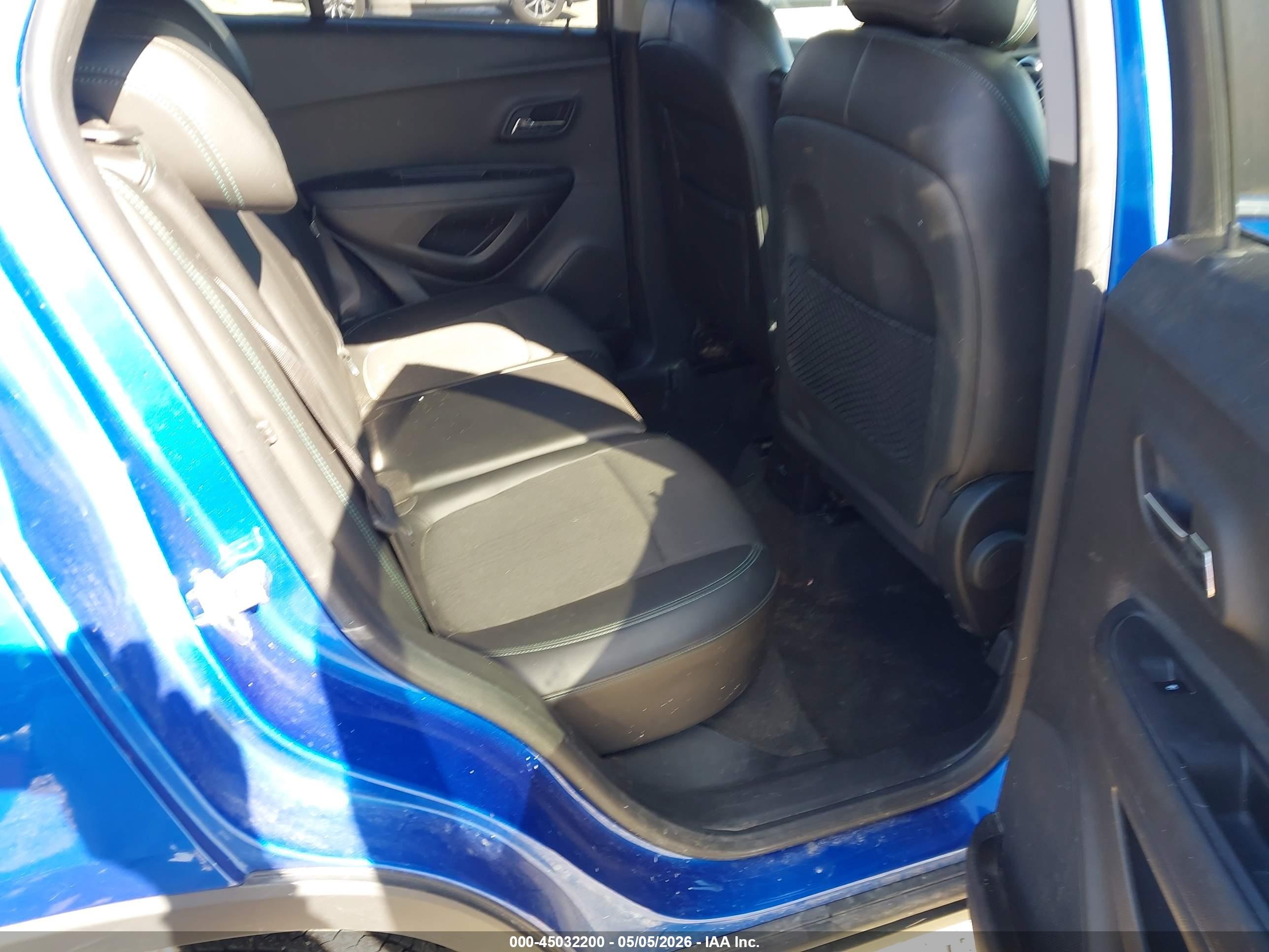 CHEVROLET TRAX image 8