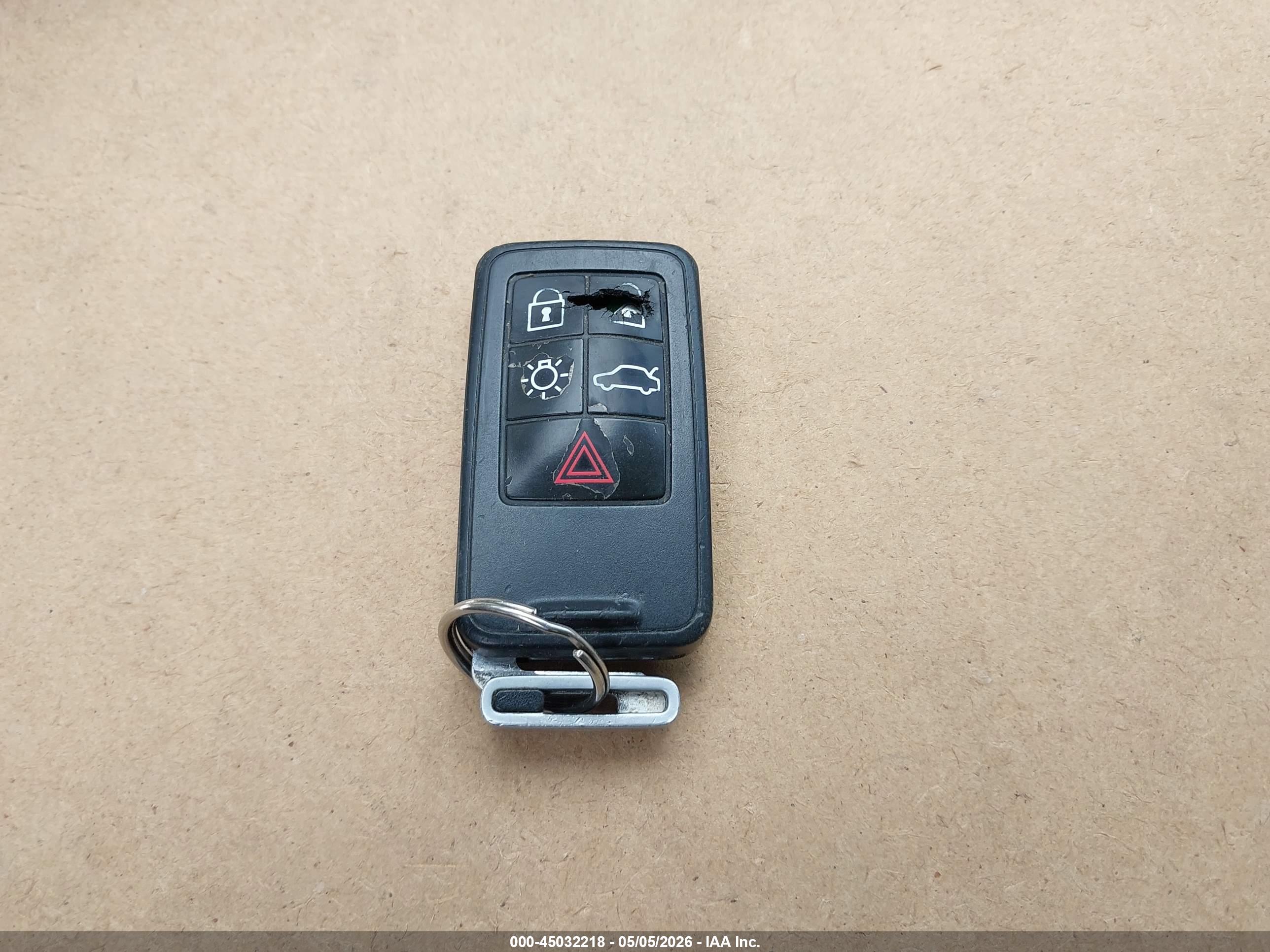 VOLVO XC60 image 11