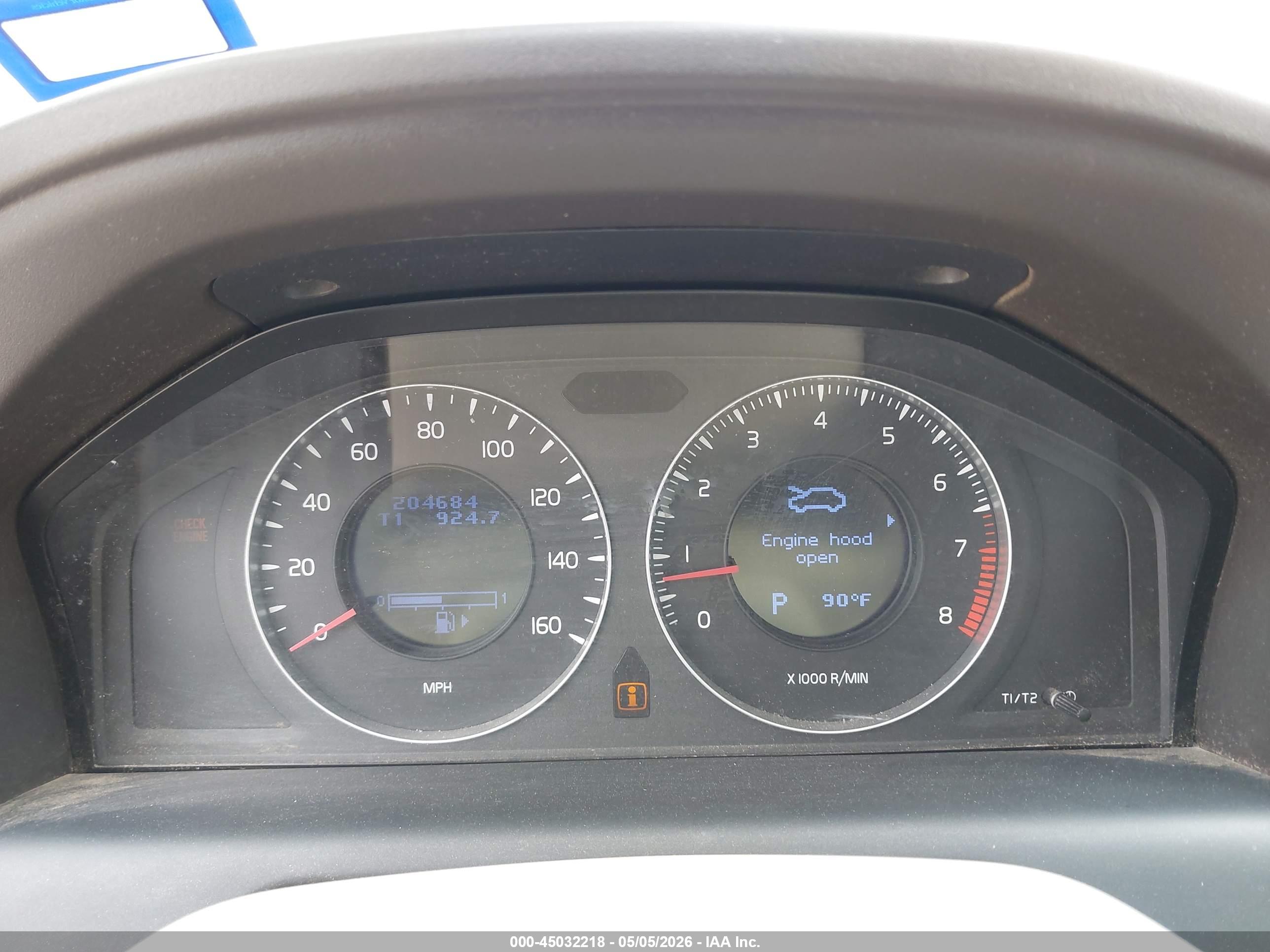 VOLVO XC60 image 7