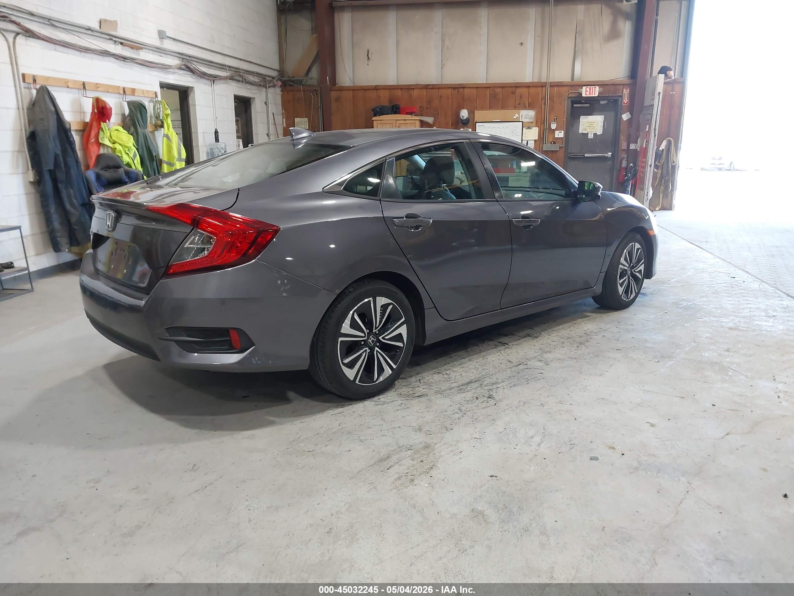 HONDA CIVIC image 4