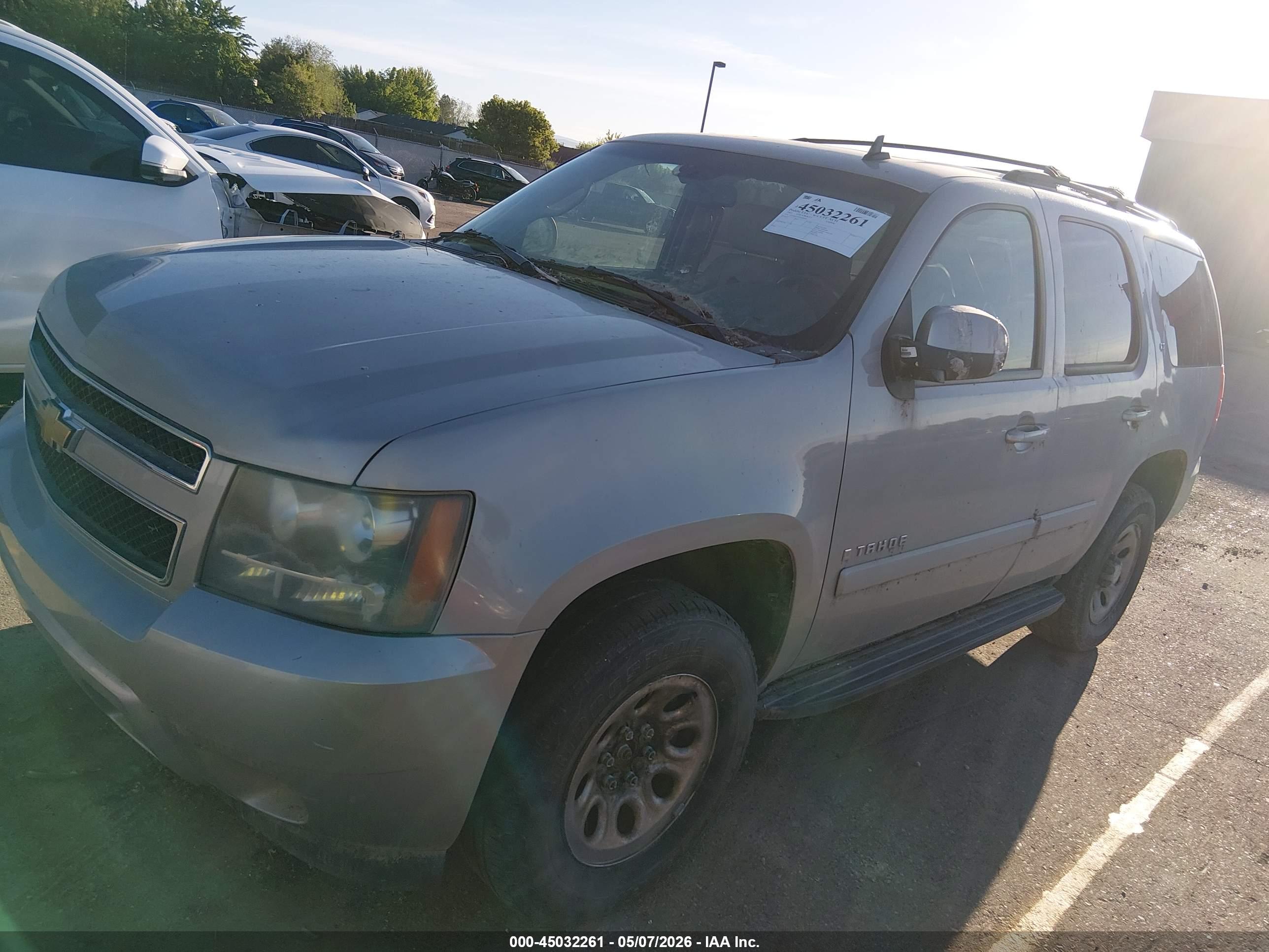 CHEVROLET TAHOE image 2