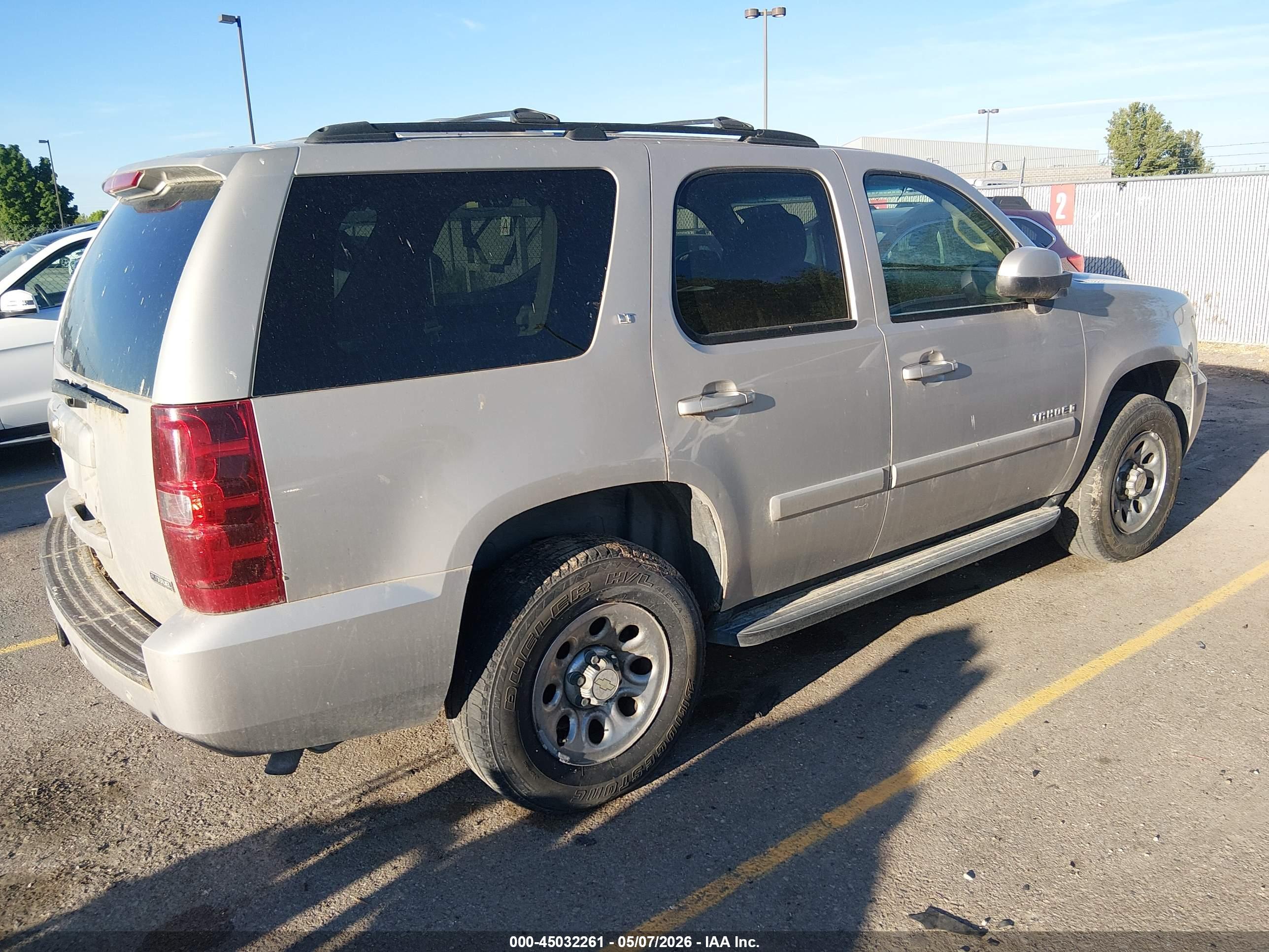 CHEVROLET TAHOE image 4