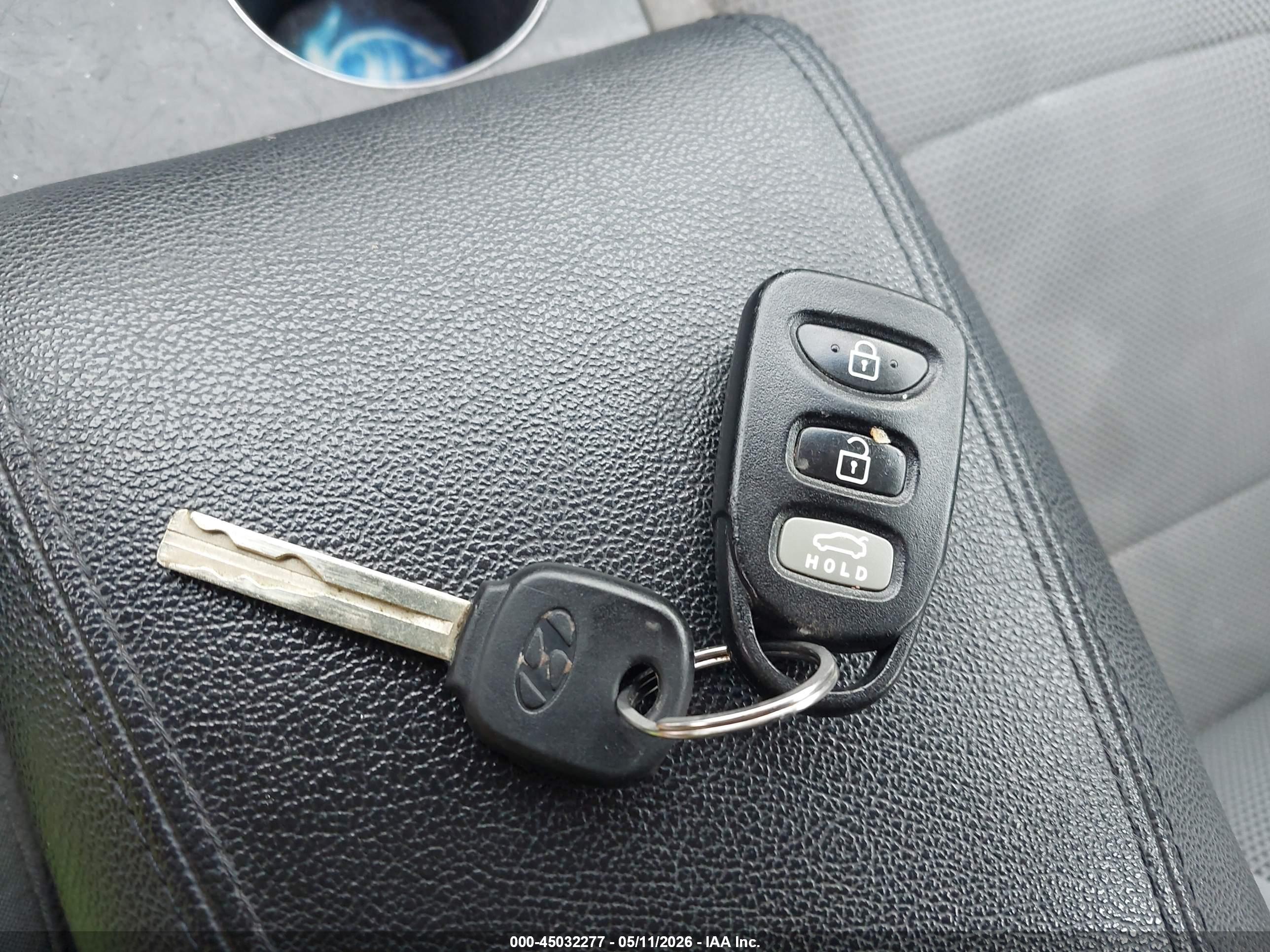 HYUNDAI SONATA image 11