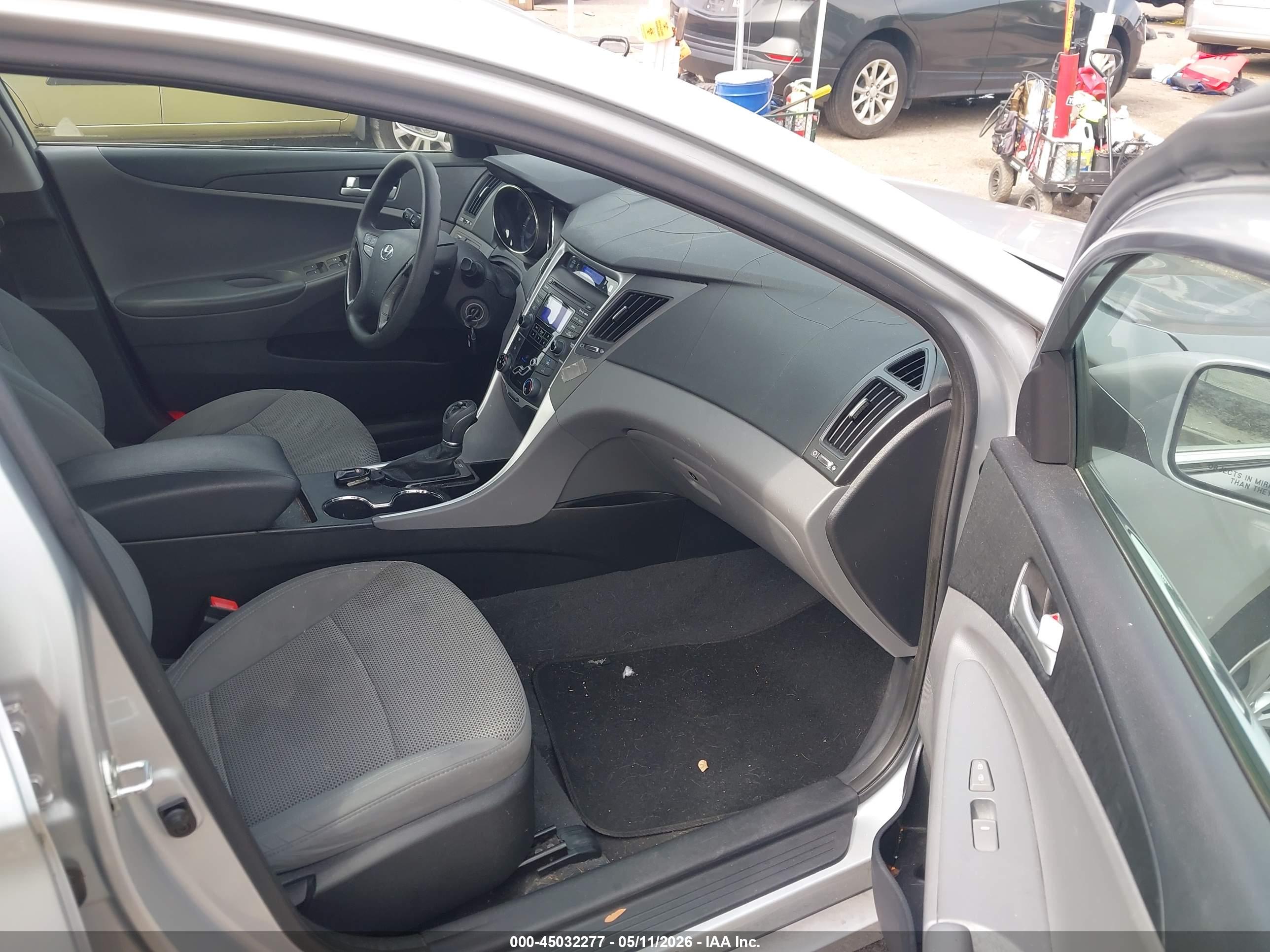 HYUNDAI SONATA image 5