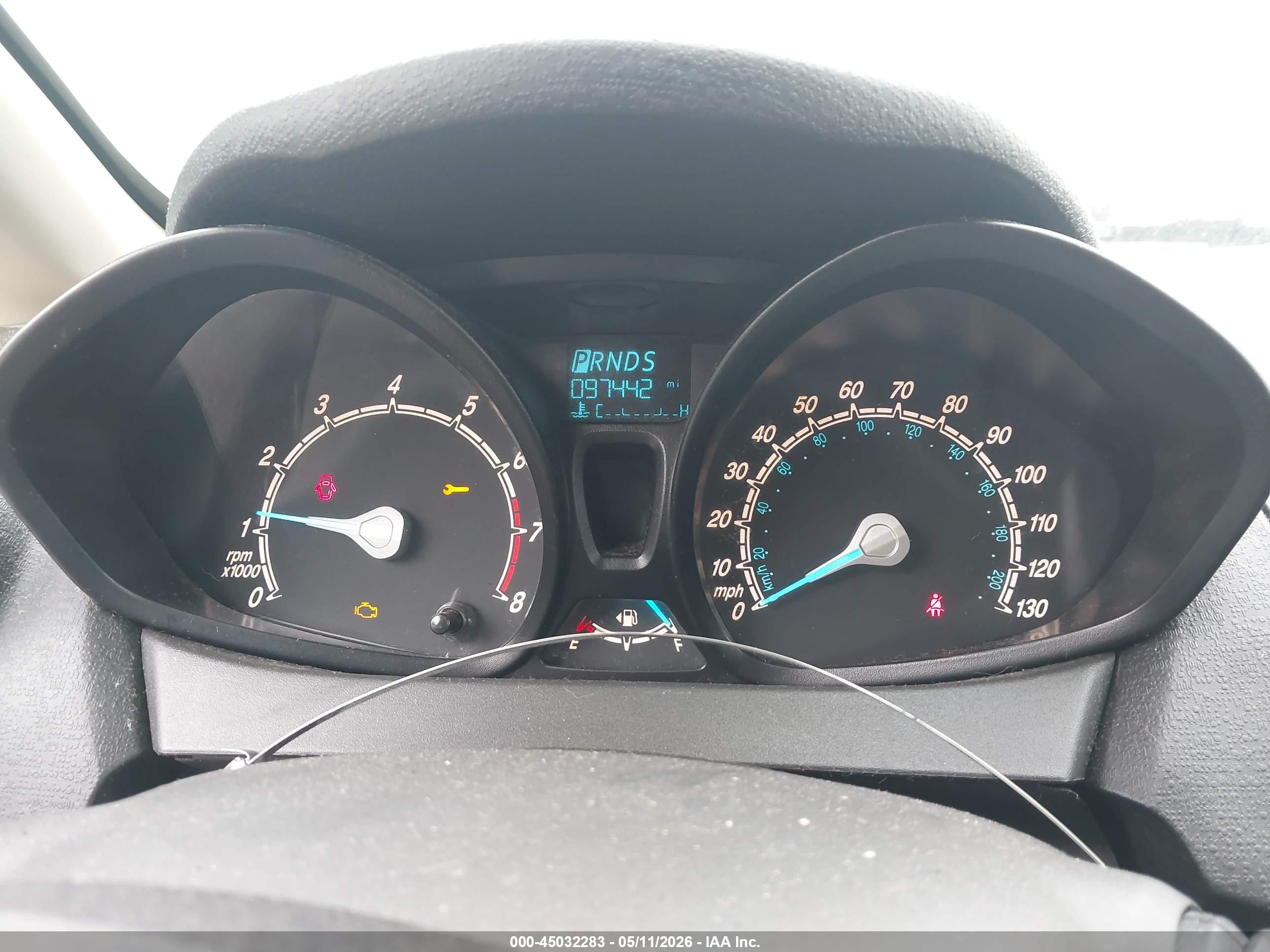 FORD FIESTA image 7