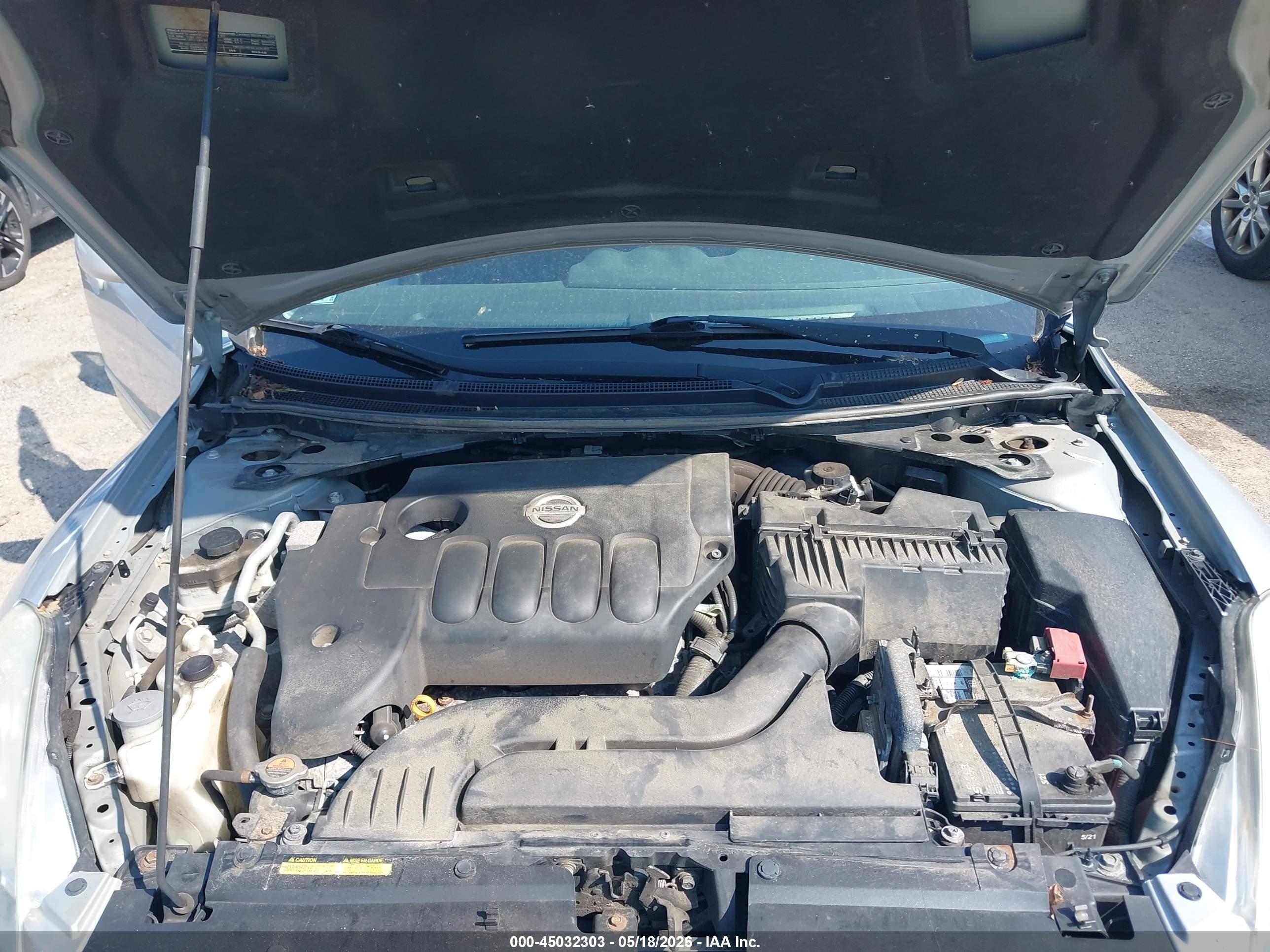 NISSAN ALTIMA image 10