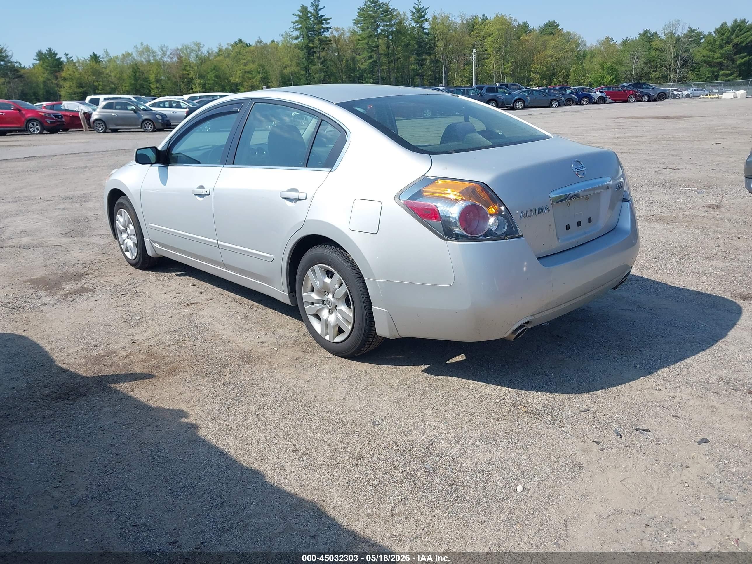 NISSAN ALTIMA image 3