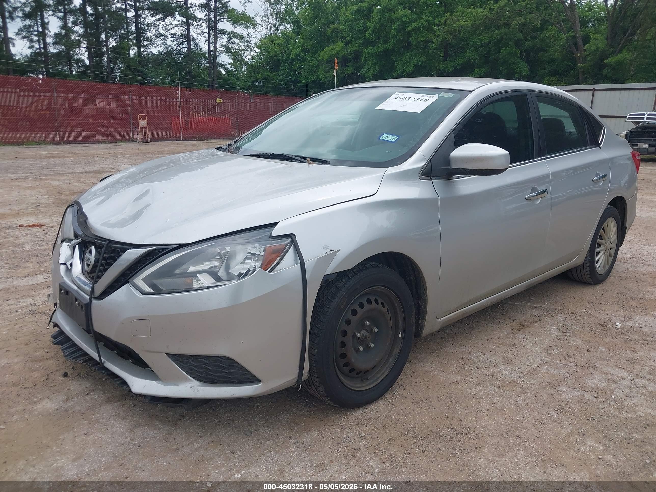 NISSAN SENTRA image 2