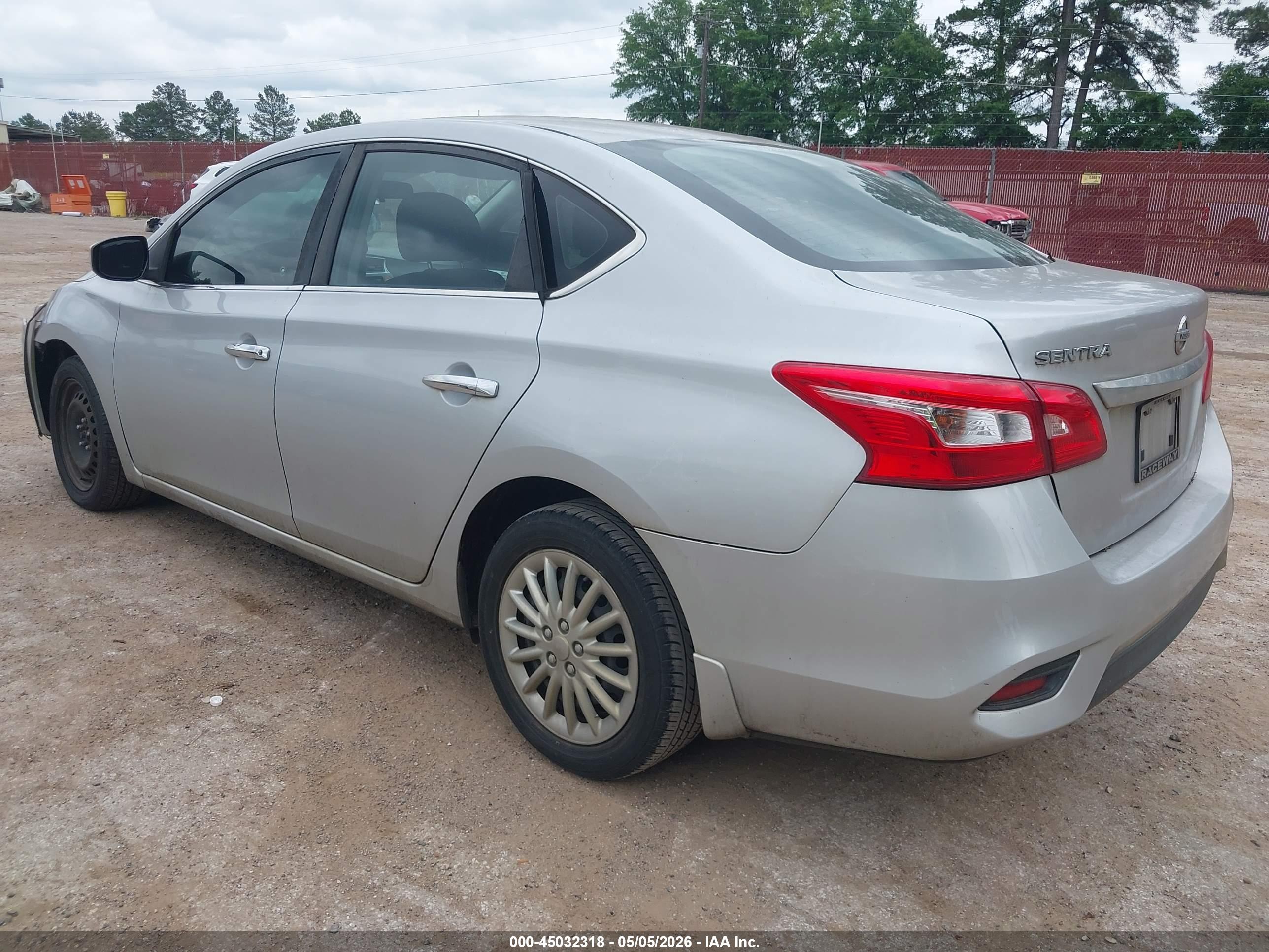 NISSAN SENTRA image 3