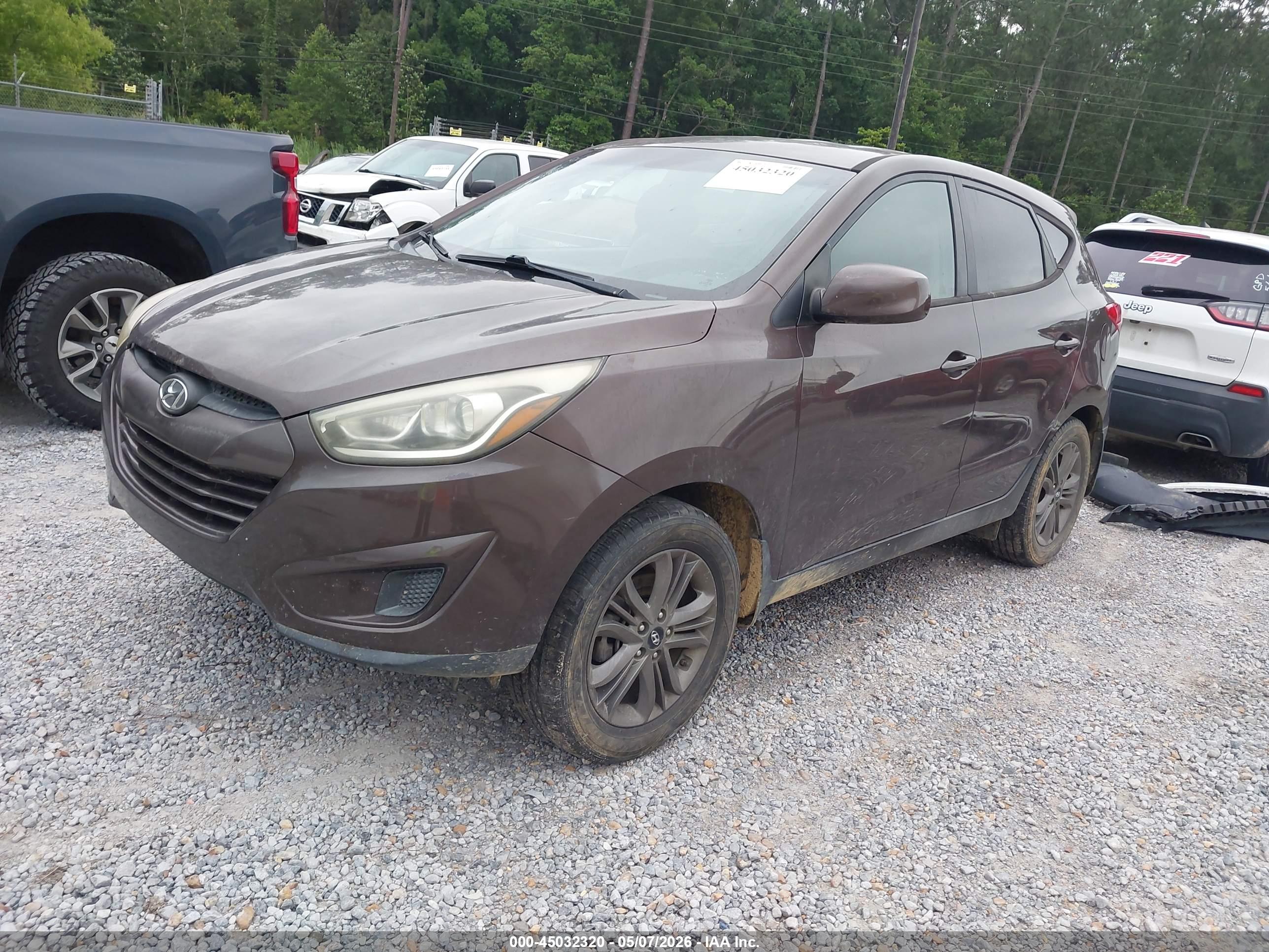 HYUNDAI TUCSON image 2