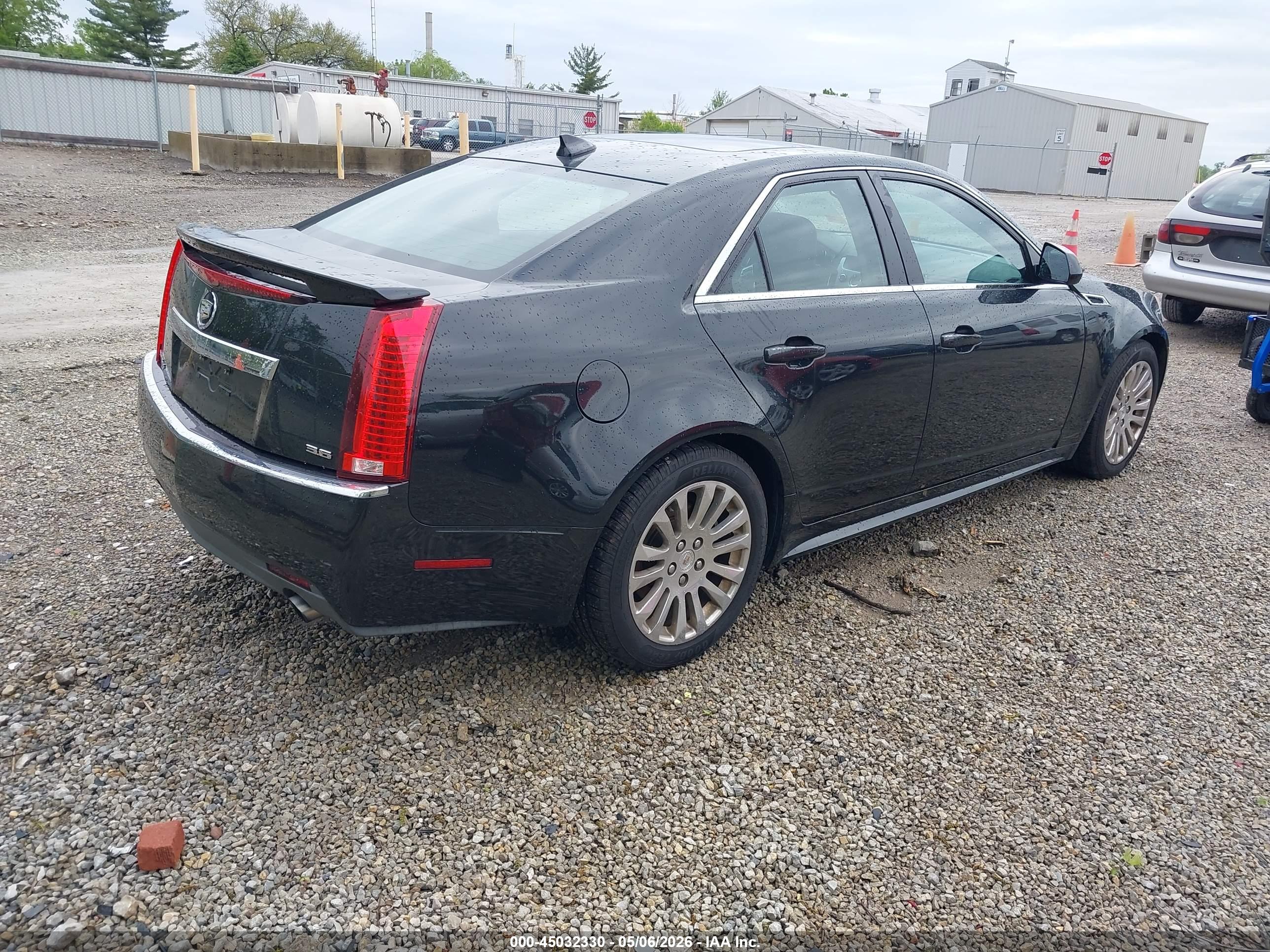 CADILLAC CTS image 4