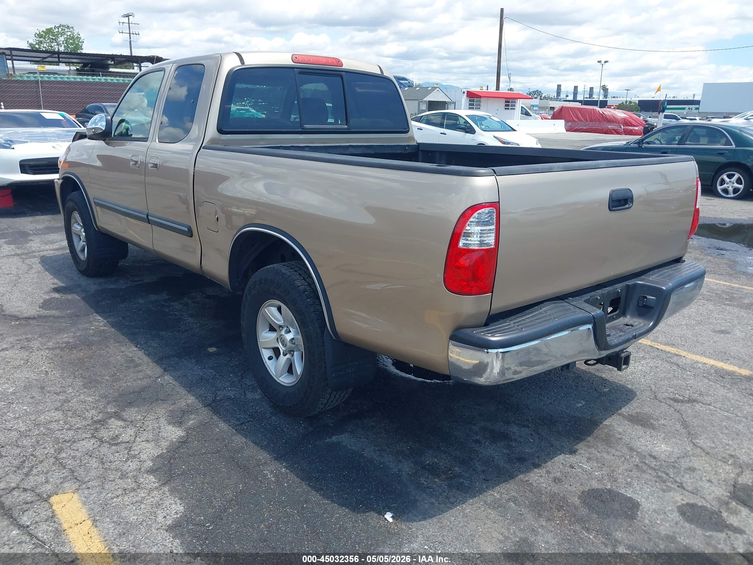 TOYOTA TUNDRA image 3