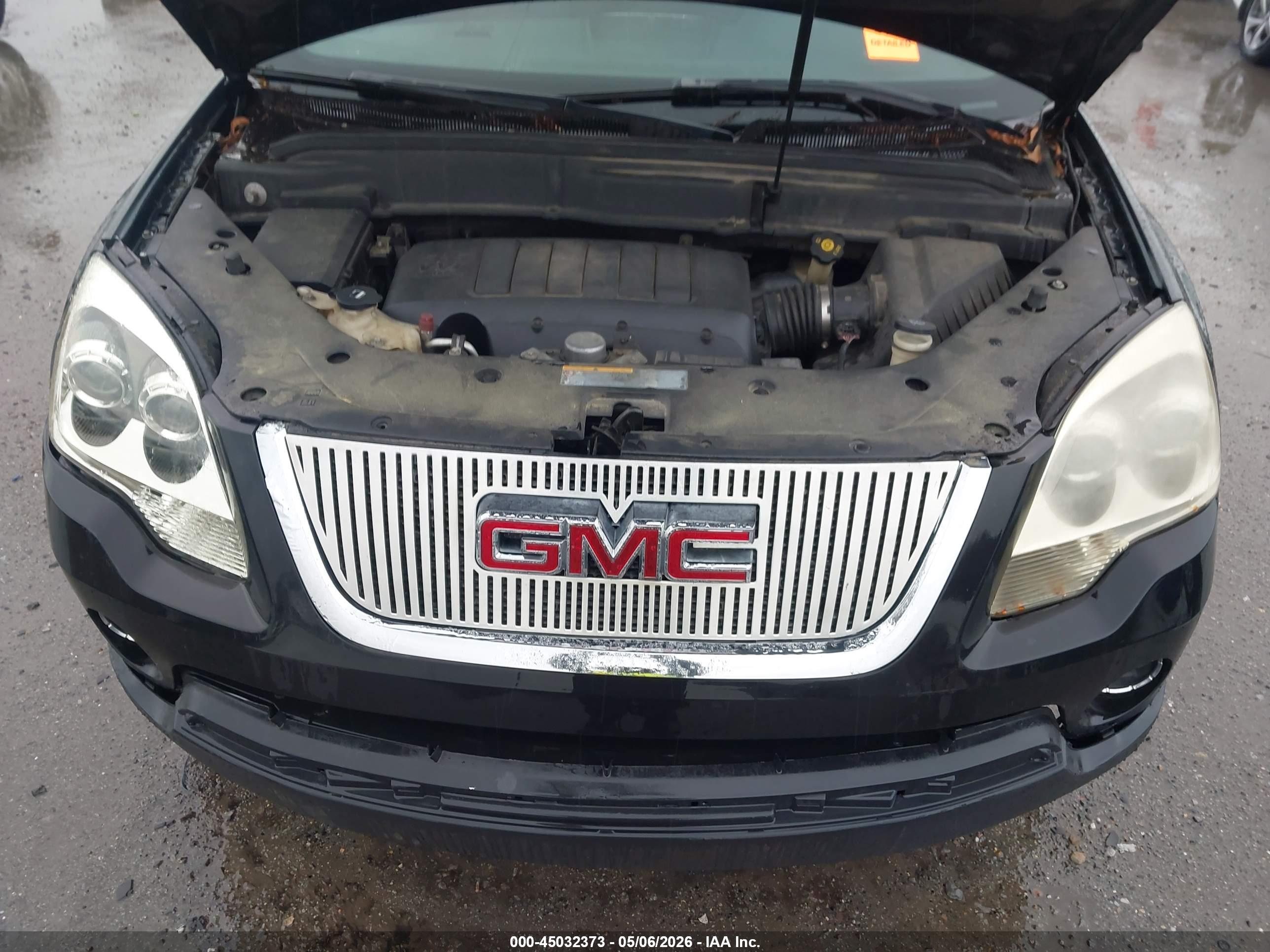 GMC ACADIA image 10