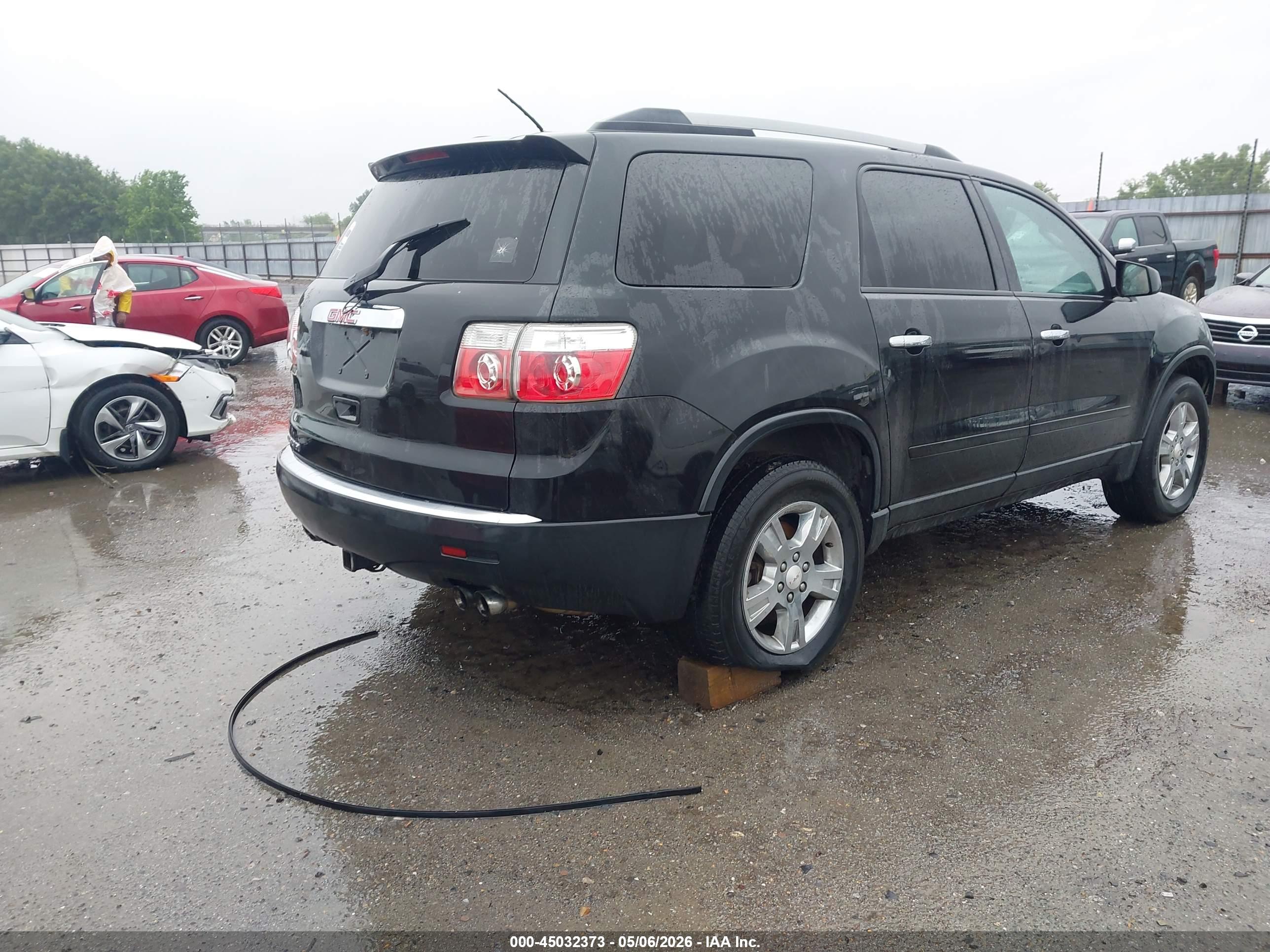 GMC ACADIA image 4