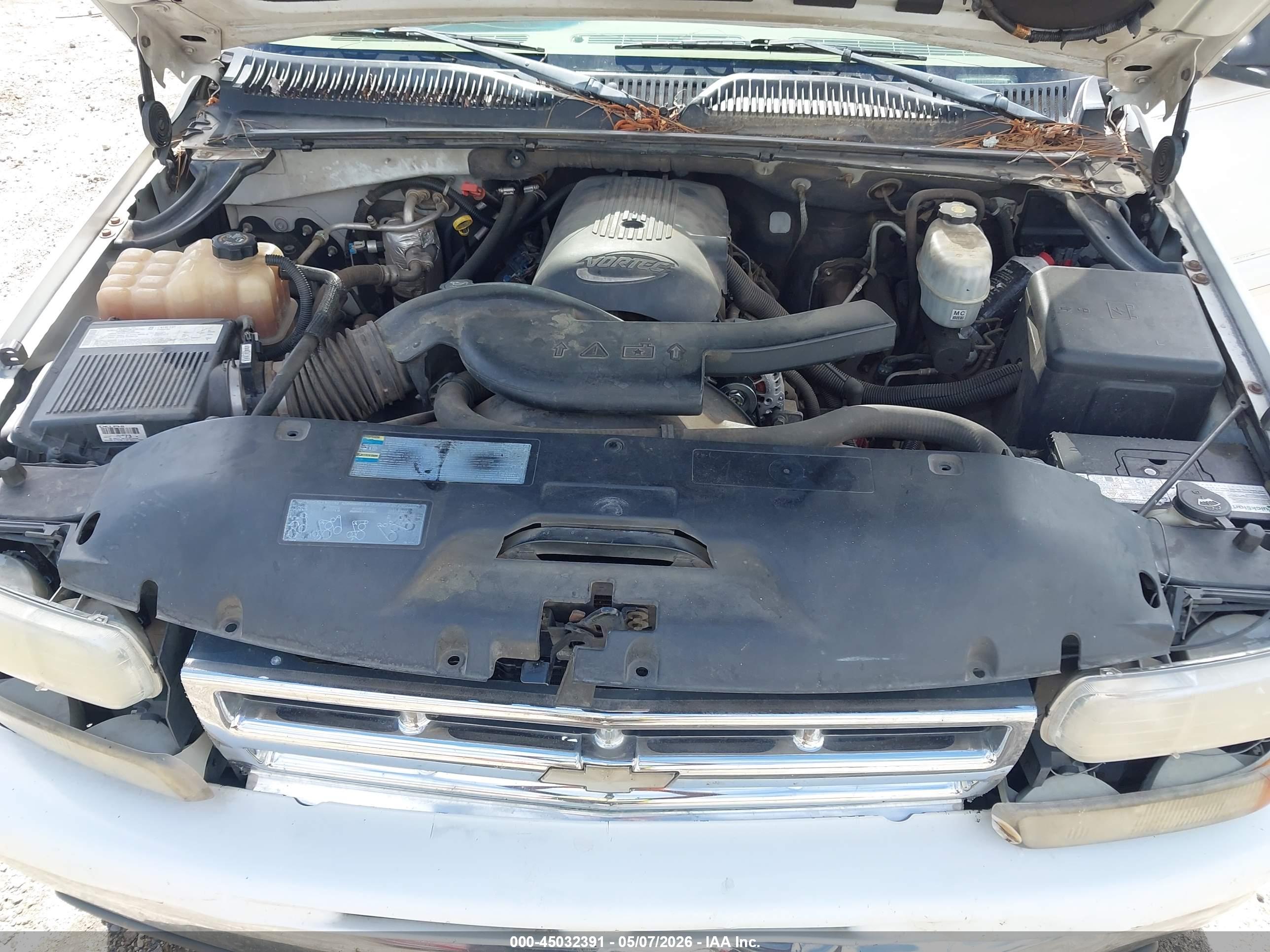 CHEVROLET TAHOE image 10