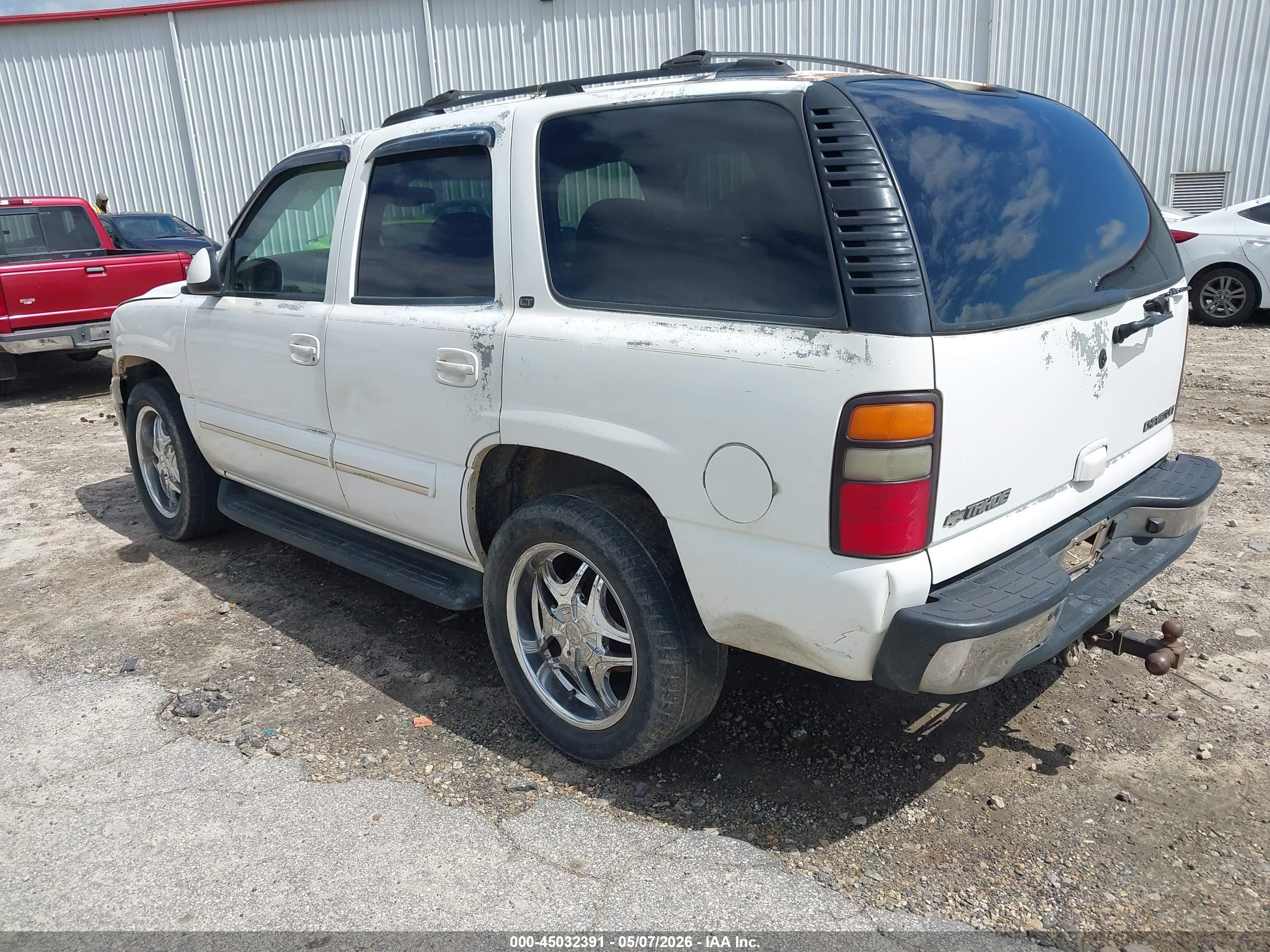 CHEVROLET TAHOE image 3