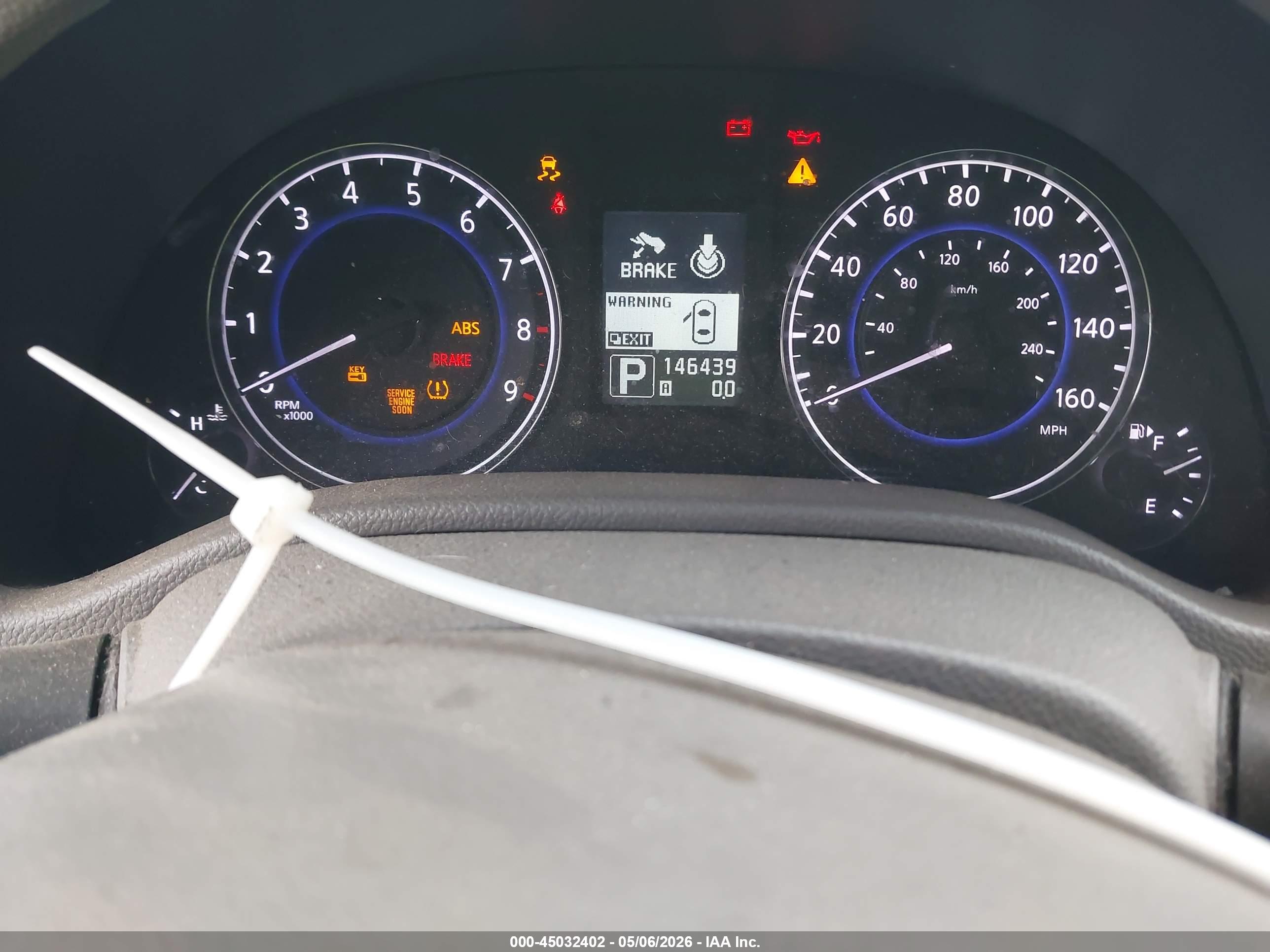 INFINITI G37 image 7
