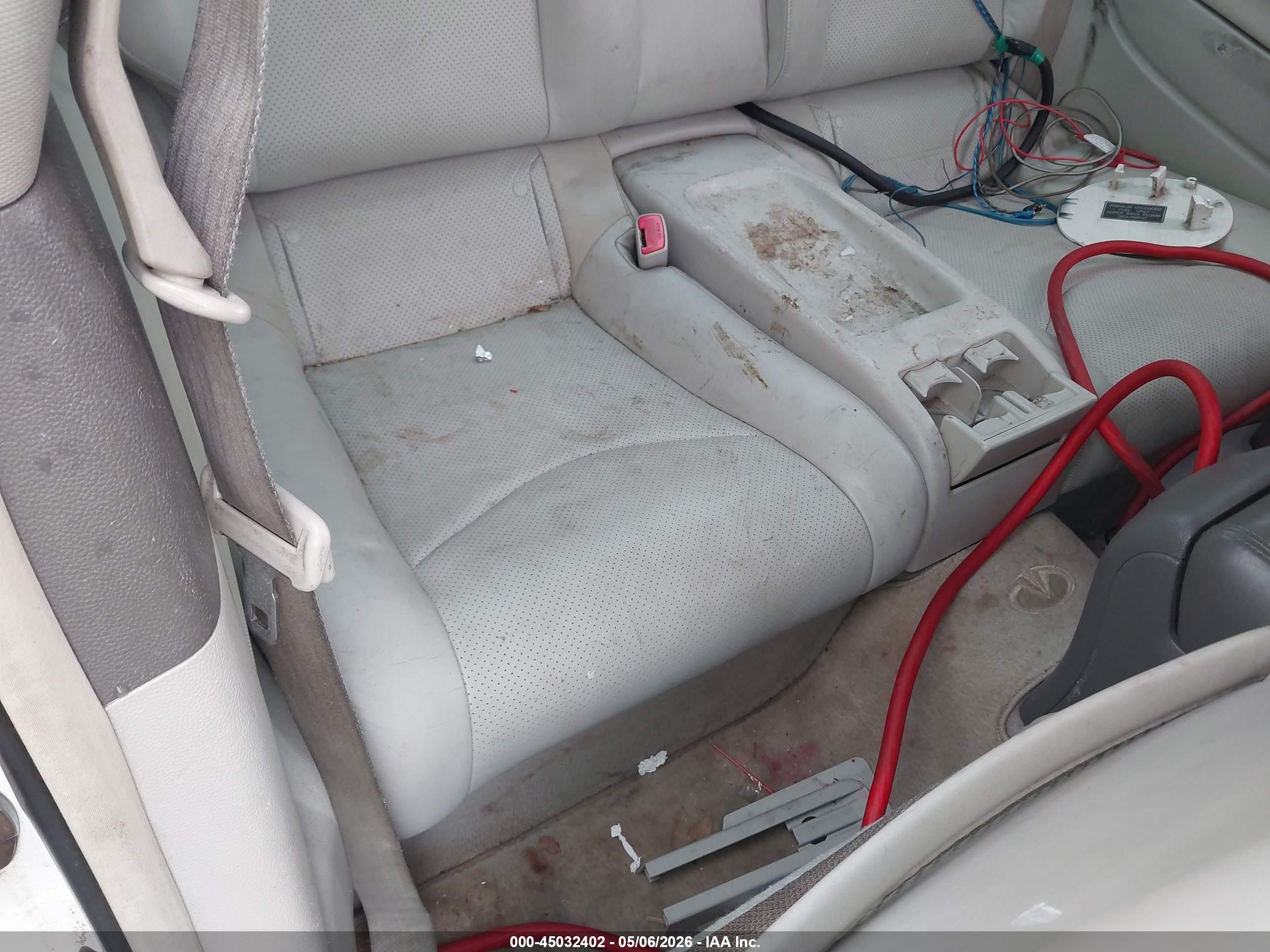 INFINITI G37 image 8