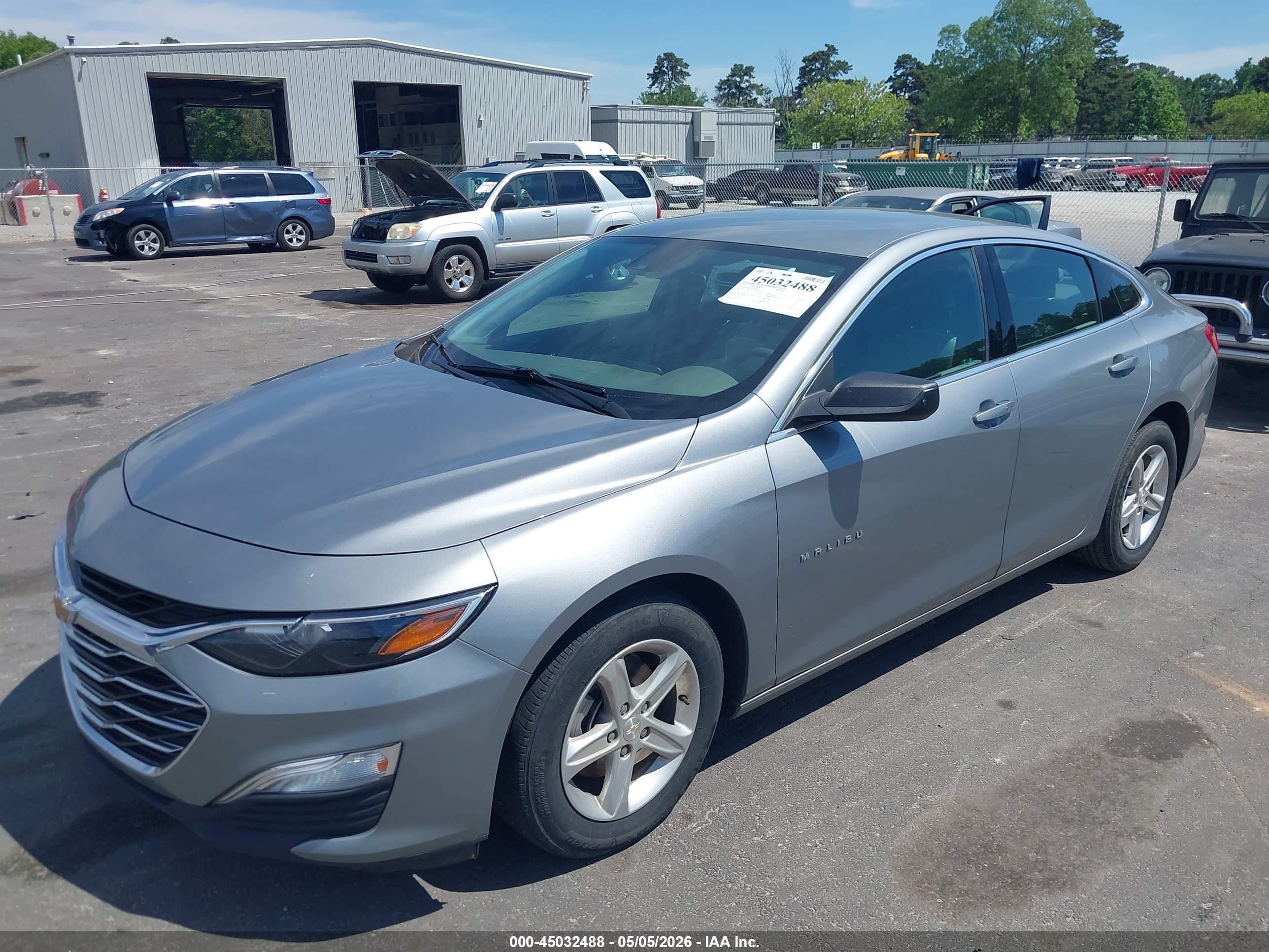 CHEVROLET MALIBU image 2