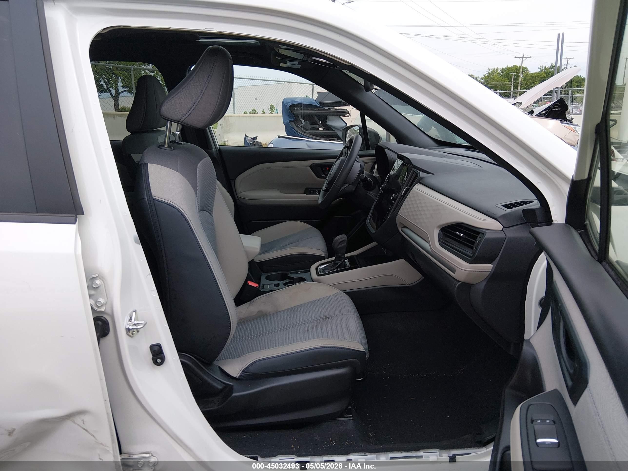 SUBARU FORESTER image 5