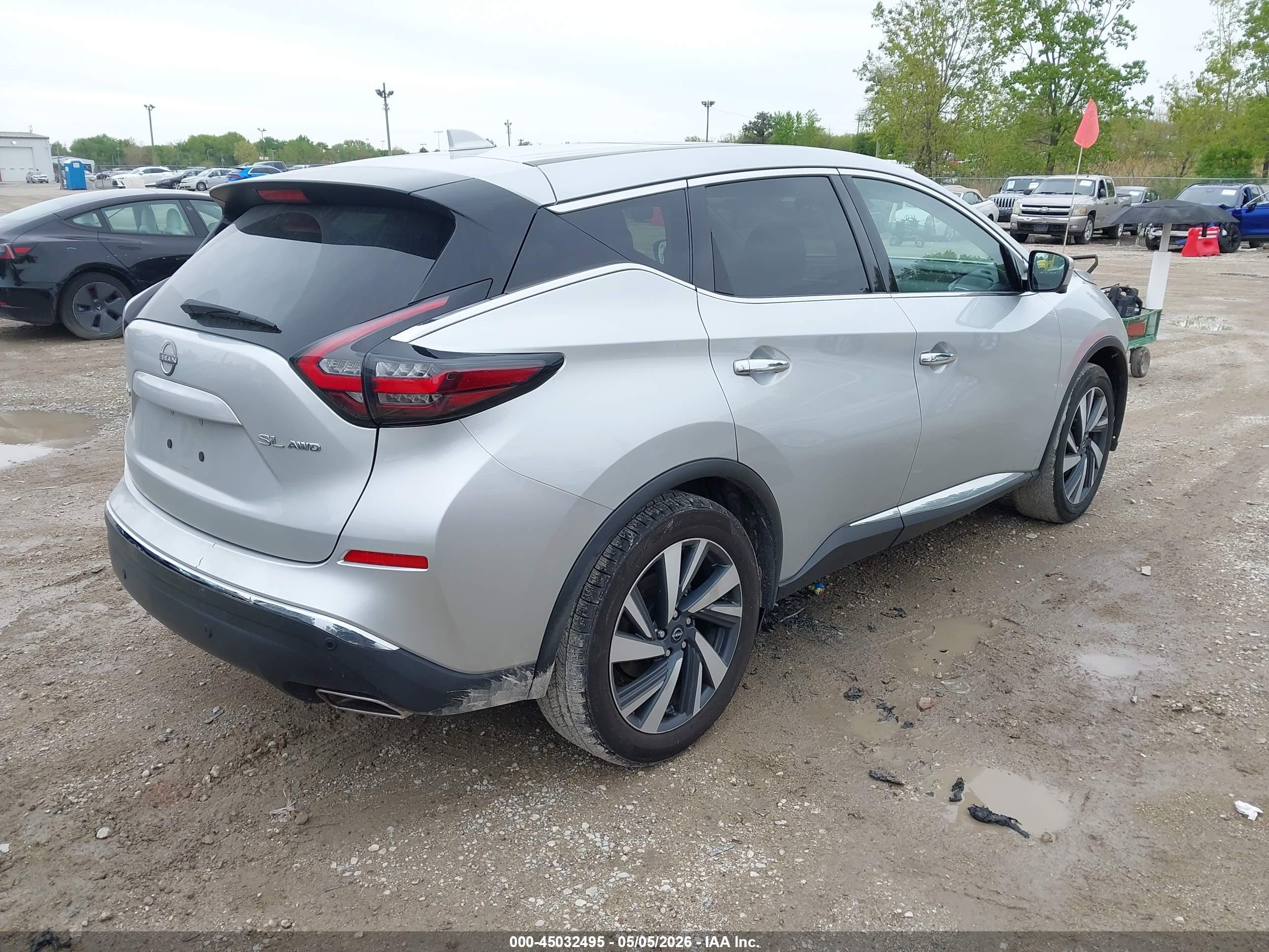 NISSAN MURANO image 4