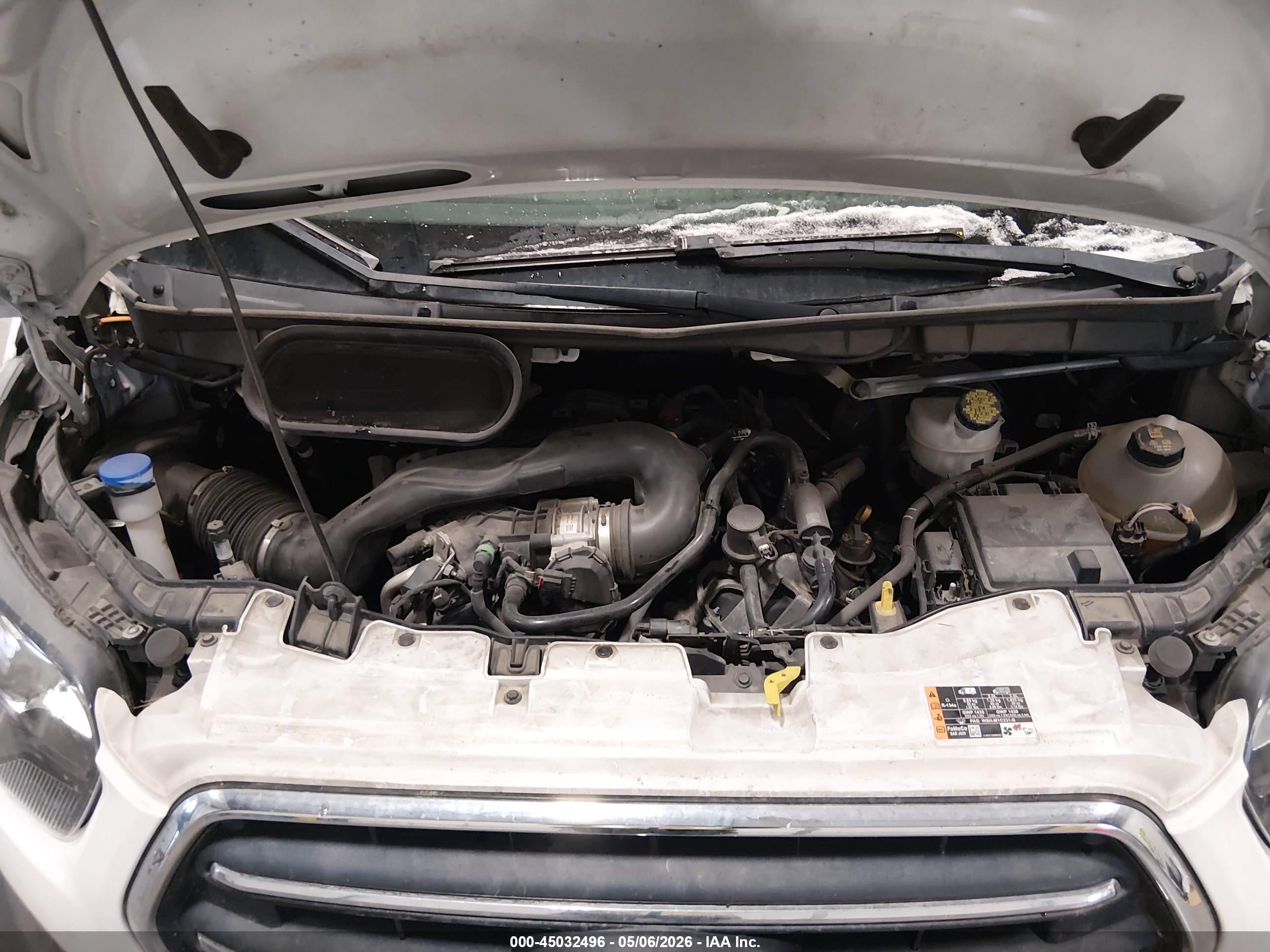 FORD TRANSIT-350 image 10