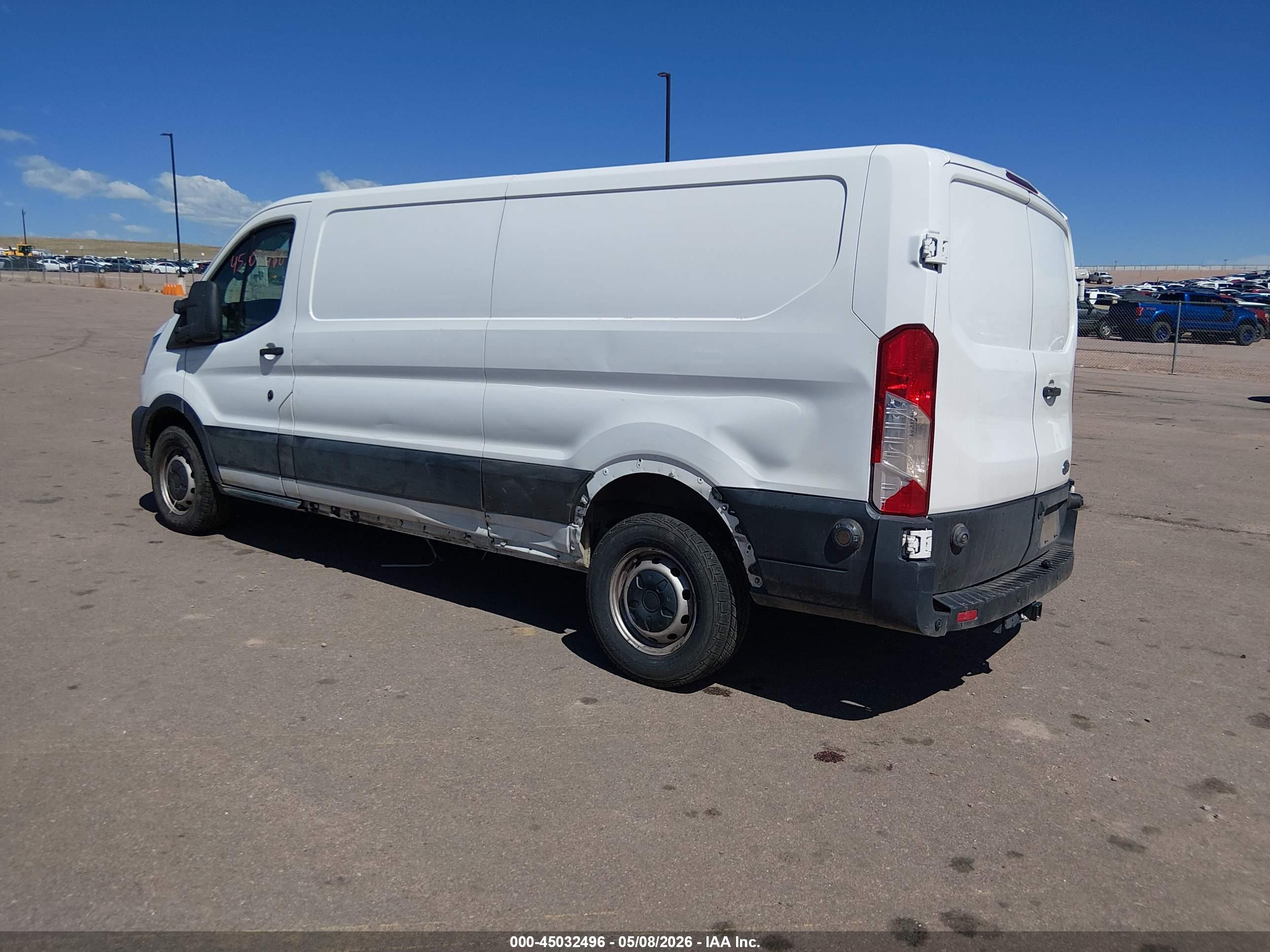 FORD TRANSIT-350 image 3