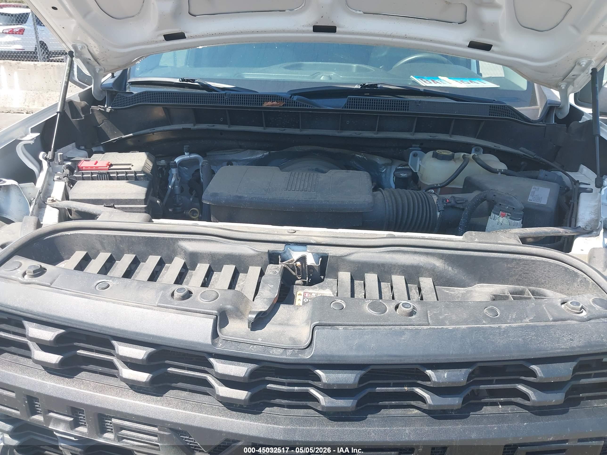 CHEVROLET SILVERADO image 10
