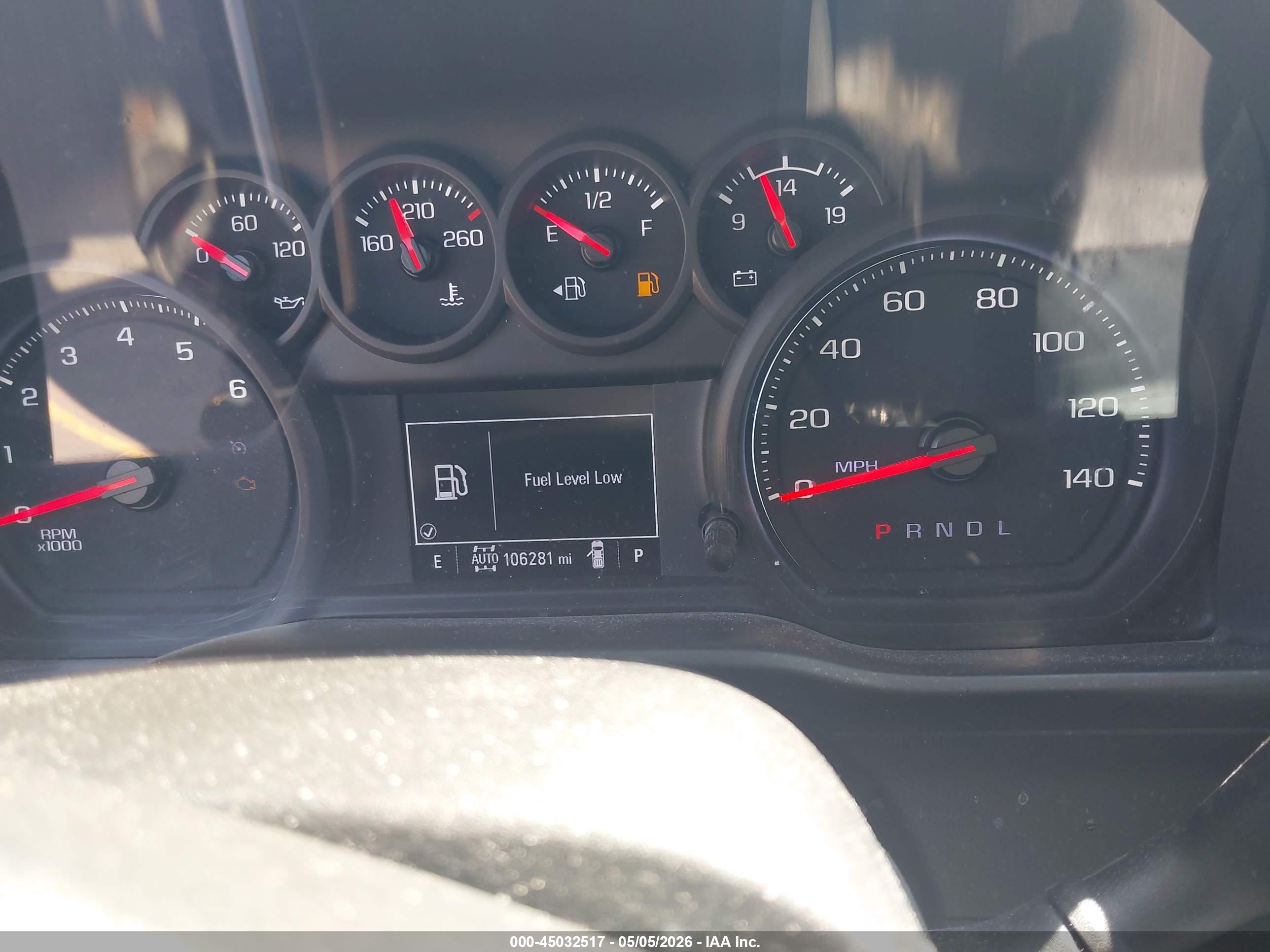 CHEVROLET SILVERADO image 7