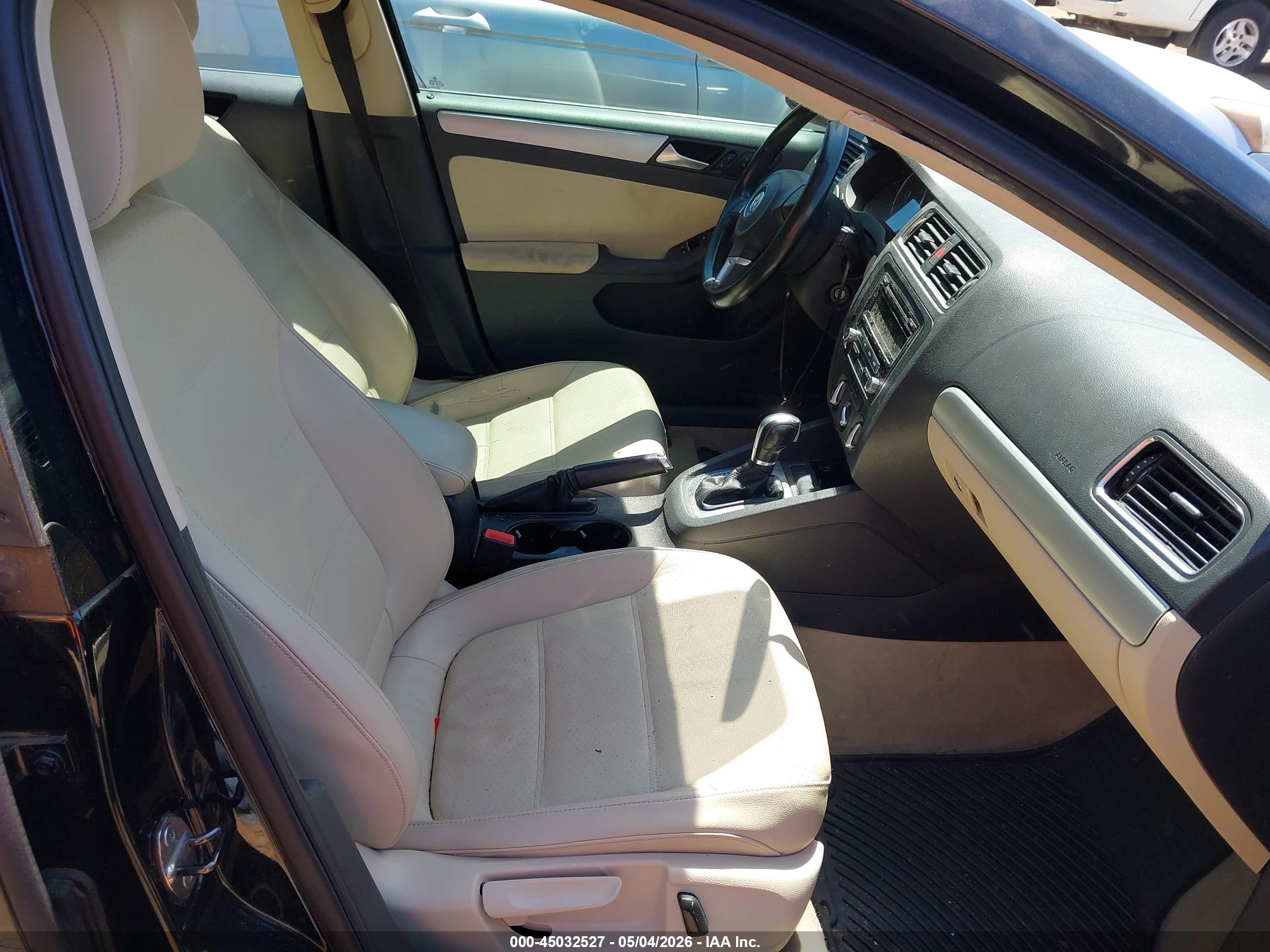 VOLKSWAGEN JETTA image 5