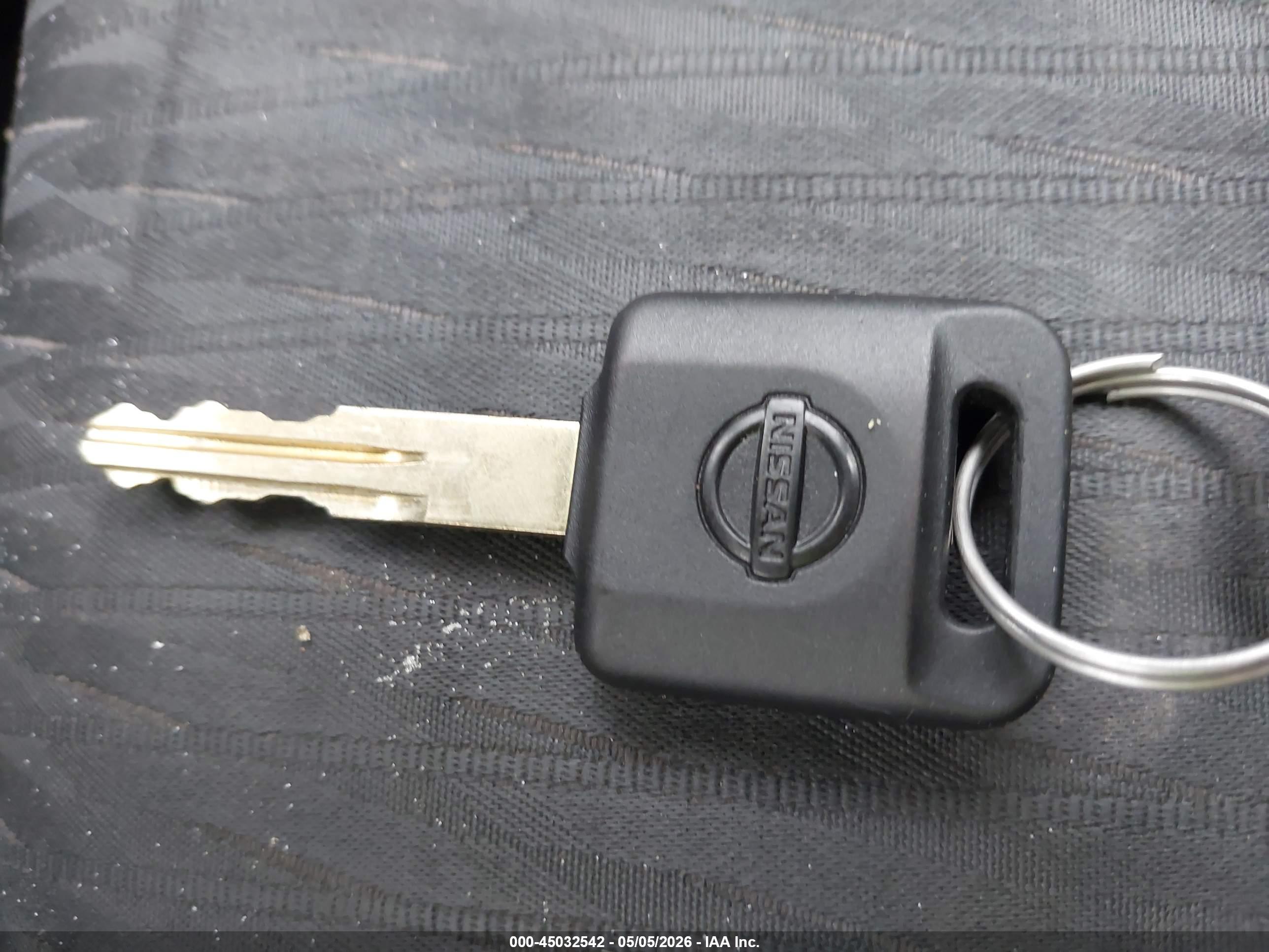 NISSAN ROGUE image 11