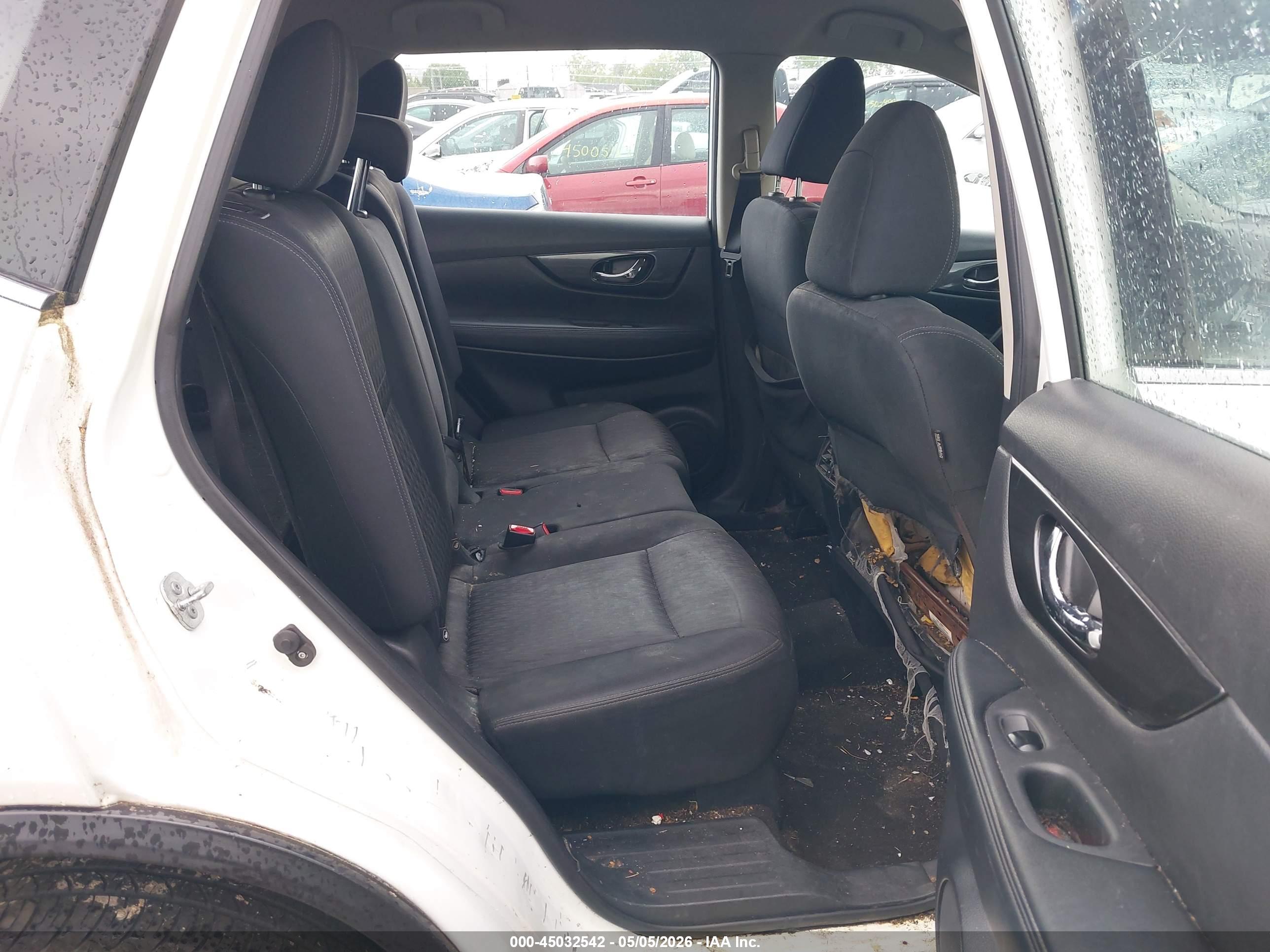 NISSAN ROGUE image 8