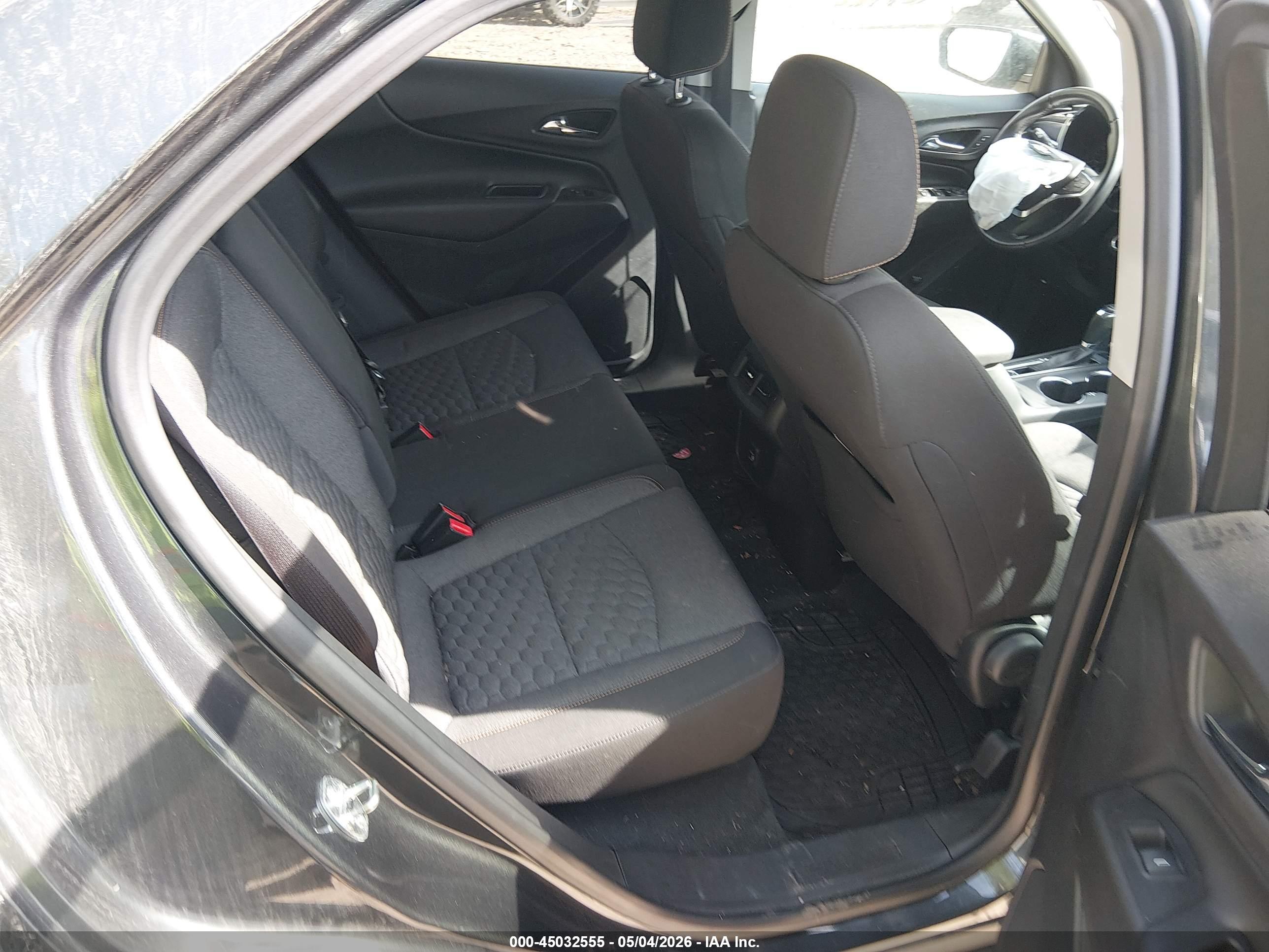 CHEVROLET EQUINOX image 8