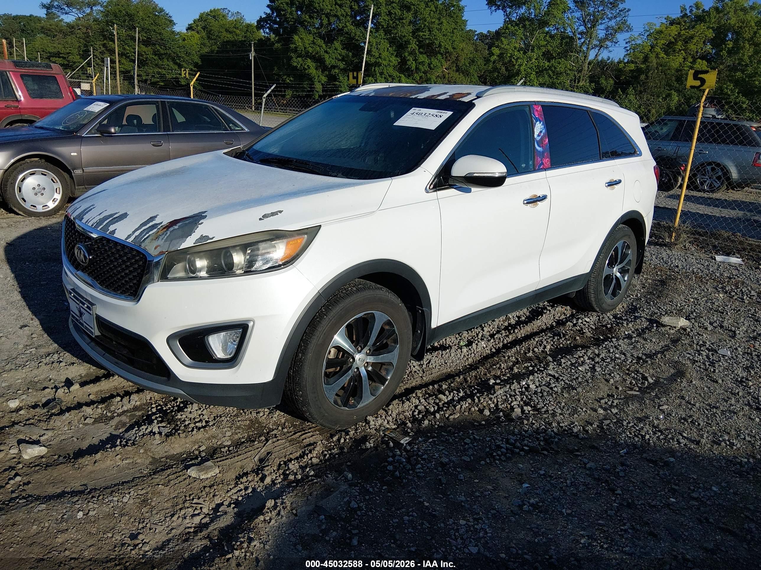 KIA SORENTO image 2