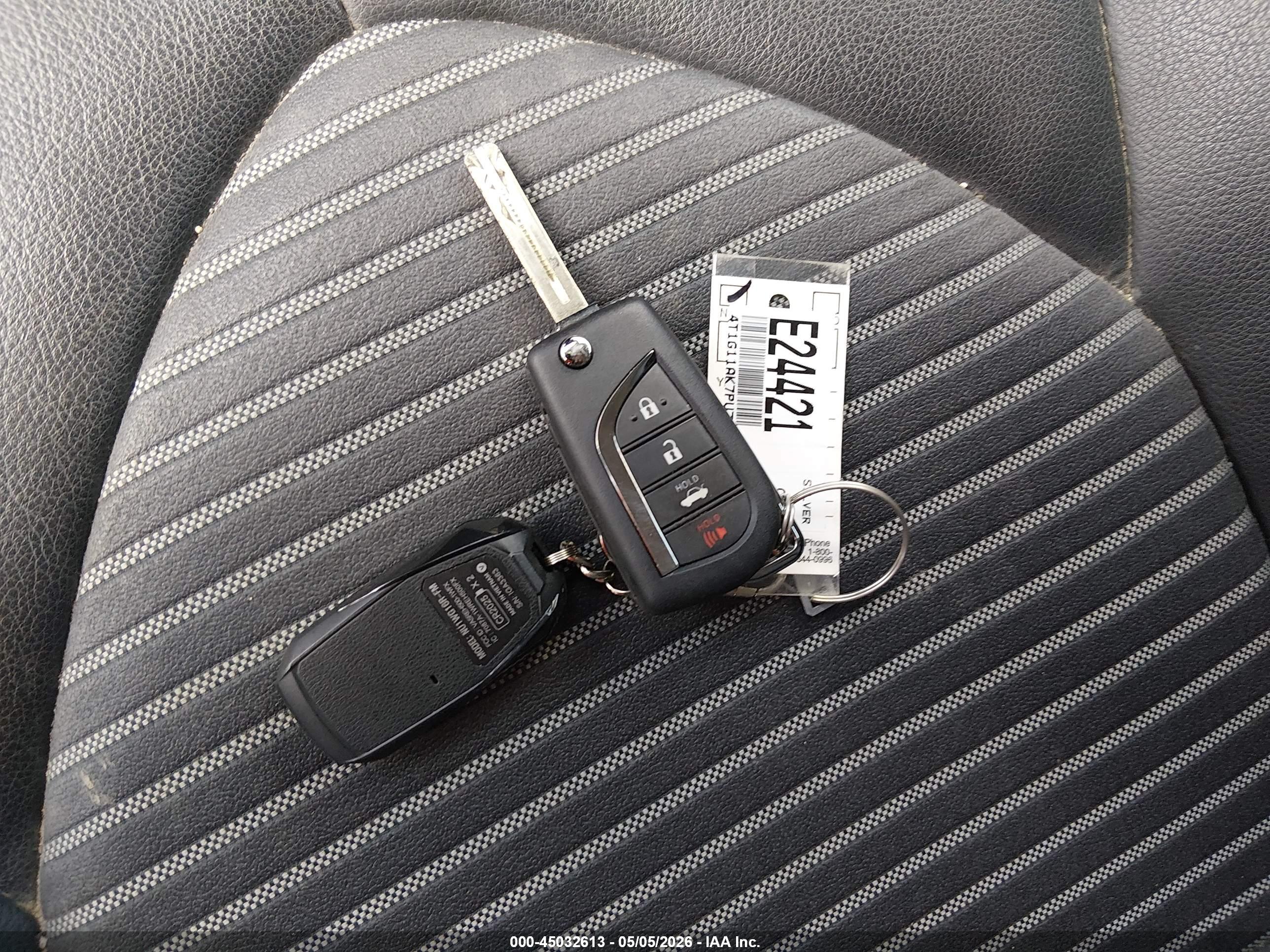 TOYOTA CAMRY image 11