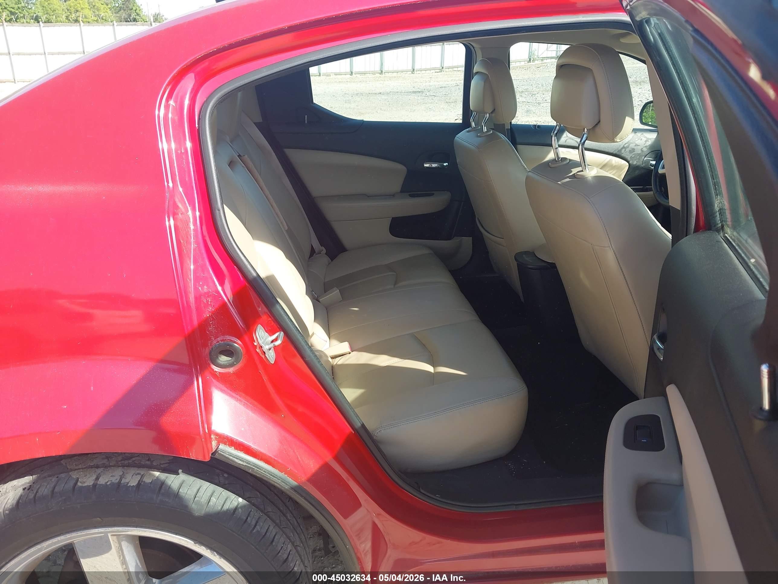 DODGE AVENGER image 8