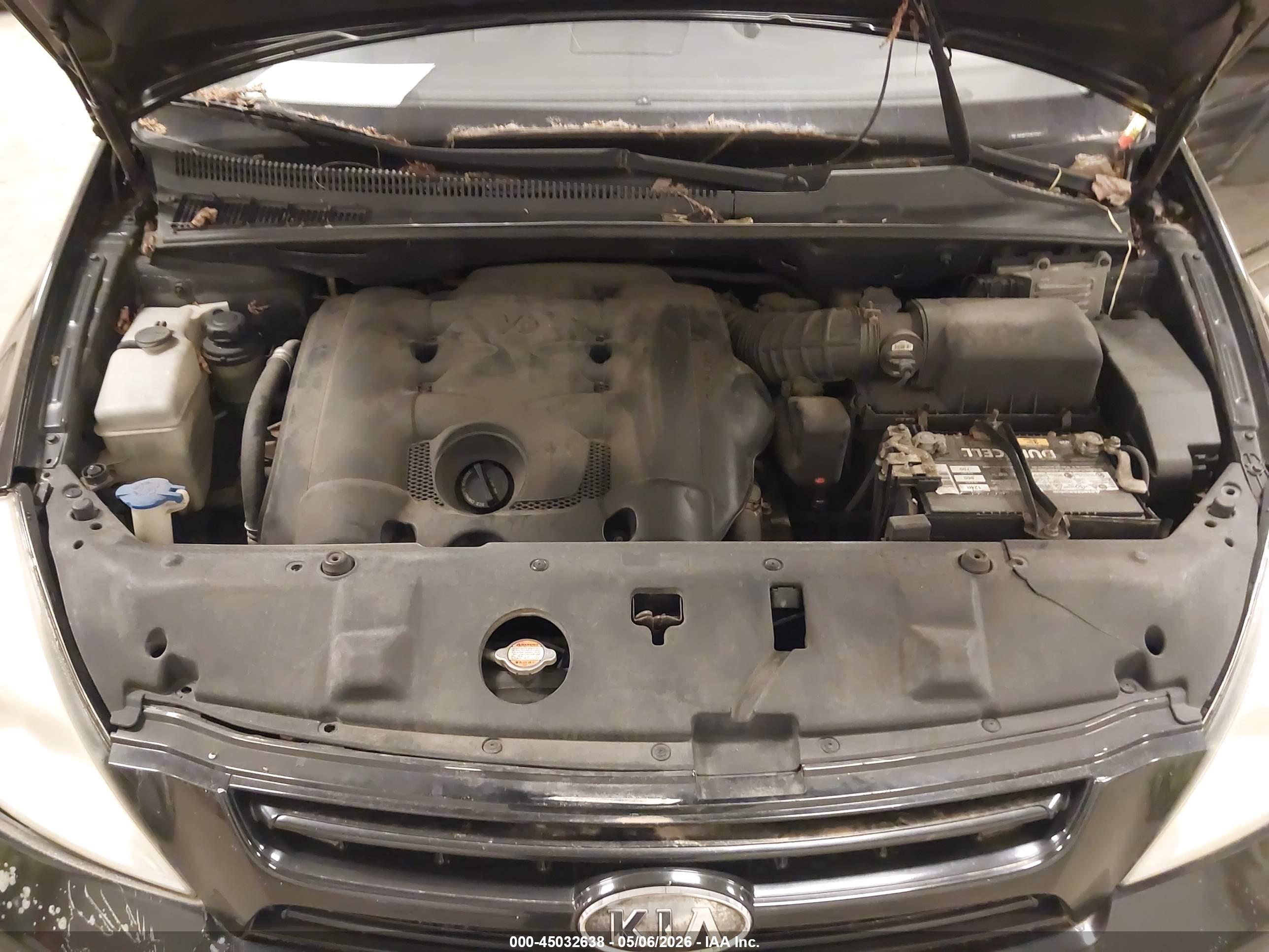 KIA SEDONA image 10