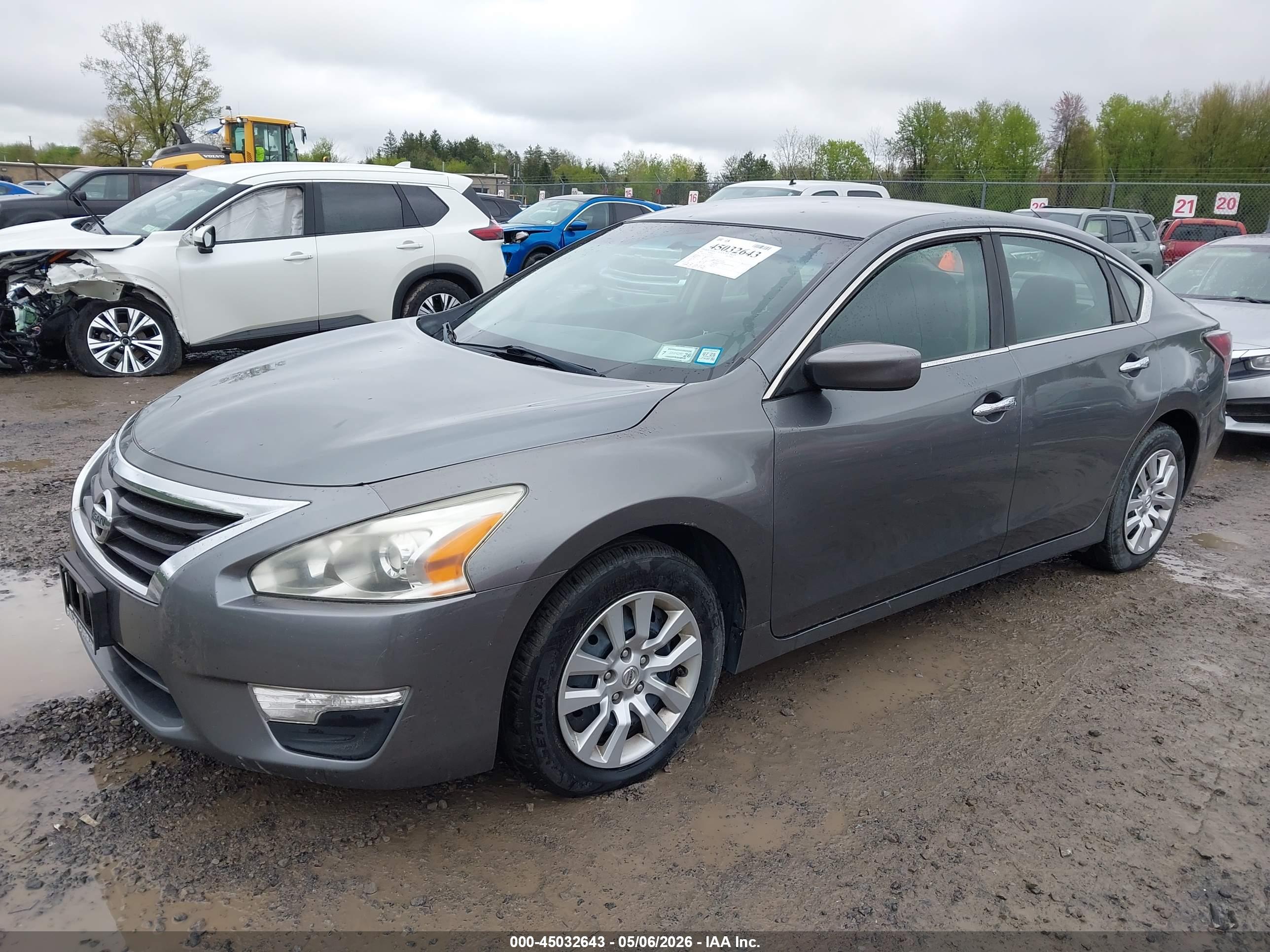 NISSAN ALTIMA image 2