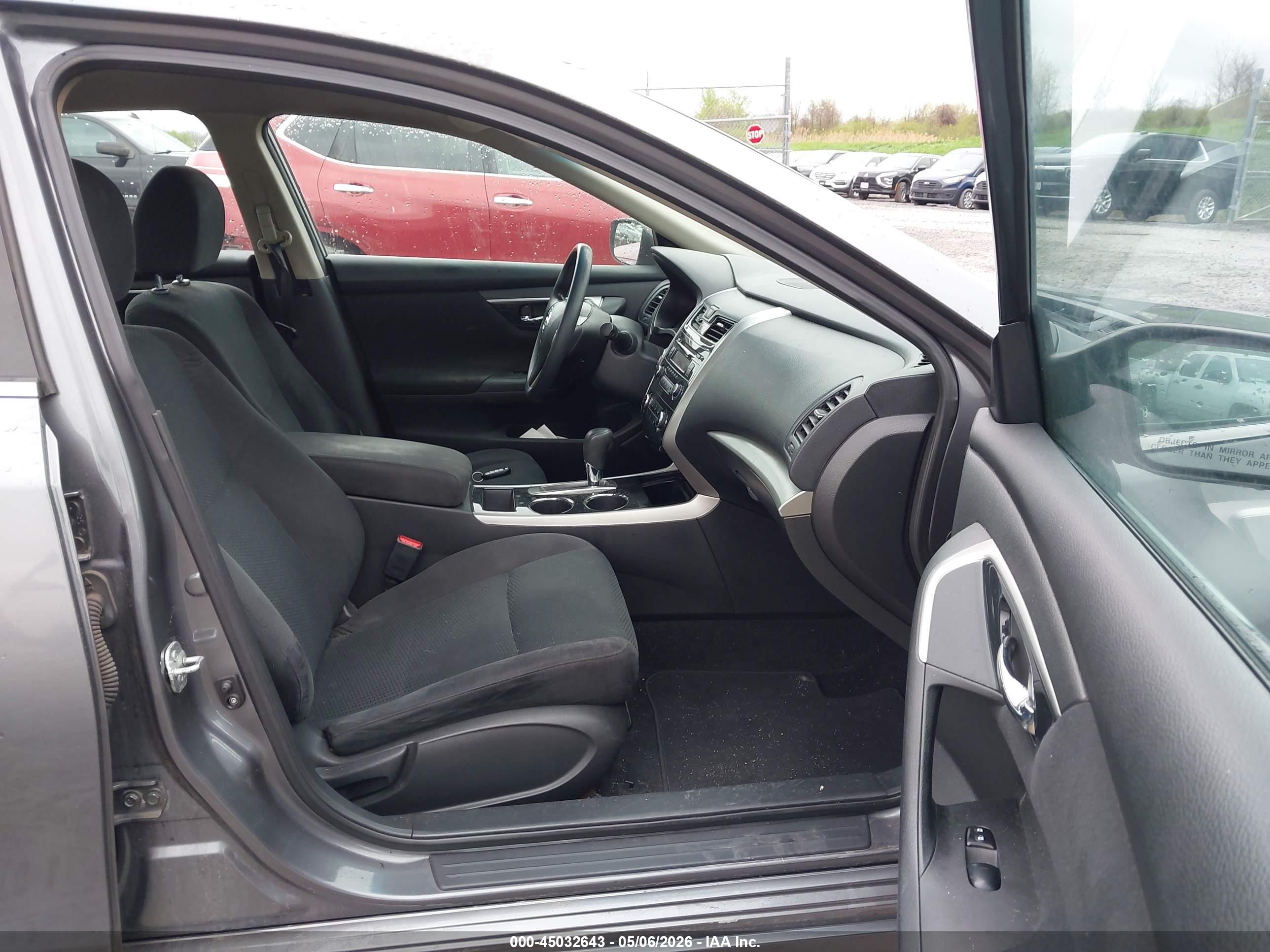 NISSAN ALTIMA image 5