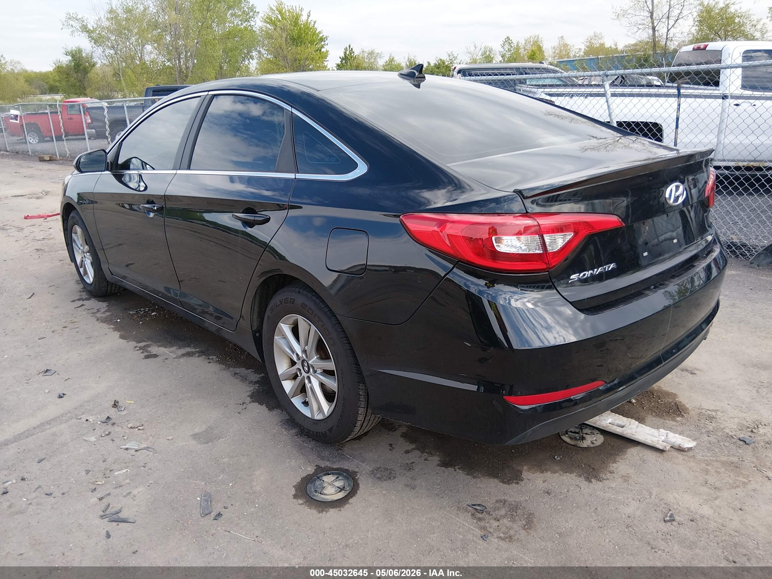 HYUNDAI SONATA image 3