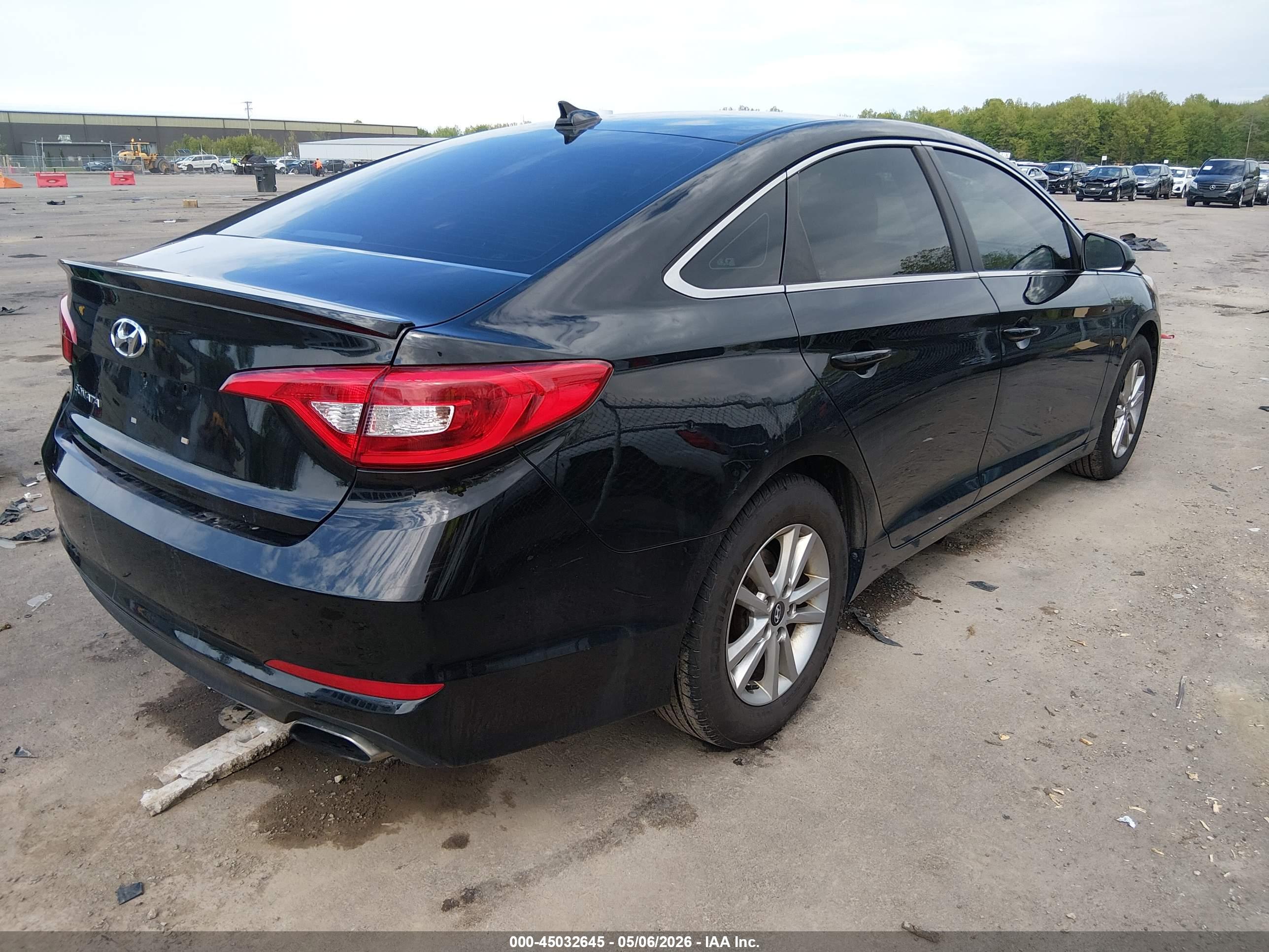 HYUNDAI SONATA image 4
