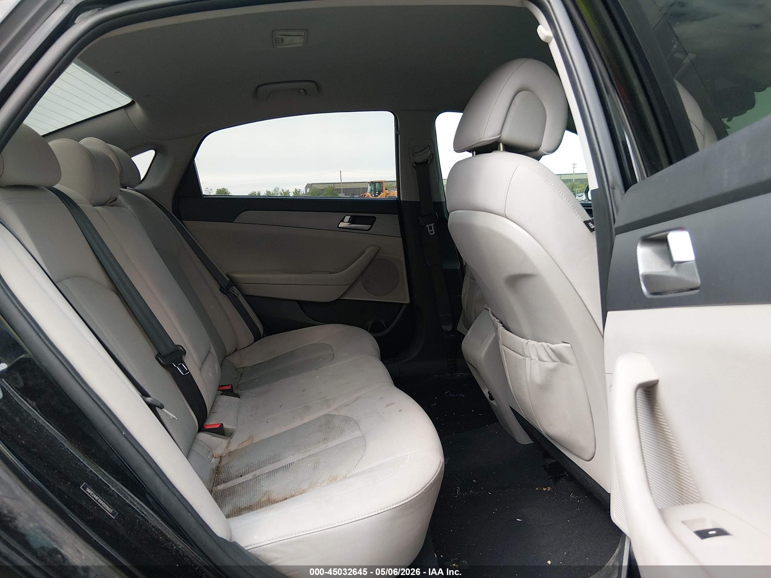 HYUNDAI SONATA image 8